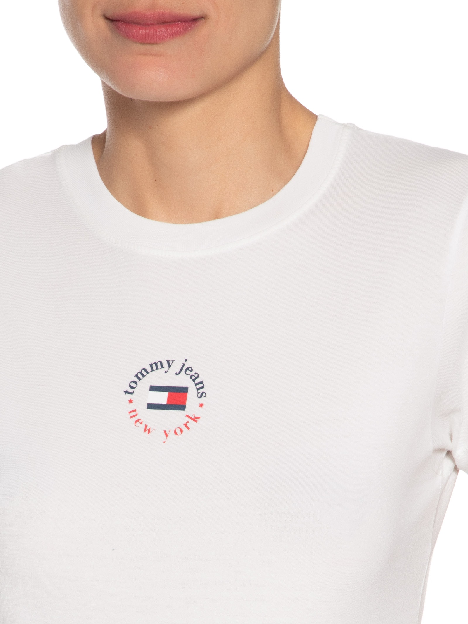 Blusa Feminina Slim Essential Logo Tee 2 Branco Tommy Jeans