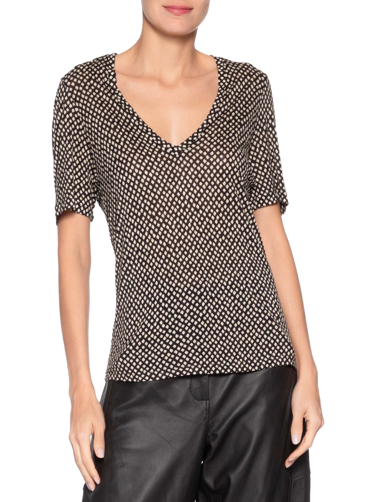 Blusa Feminina Tee Decote V Manga Curta Preto Animale