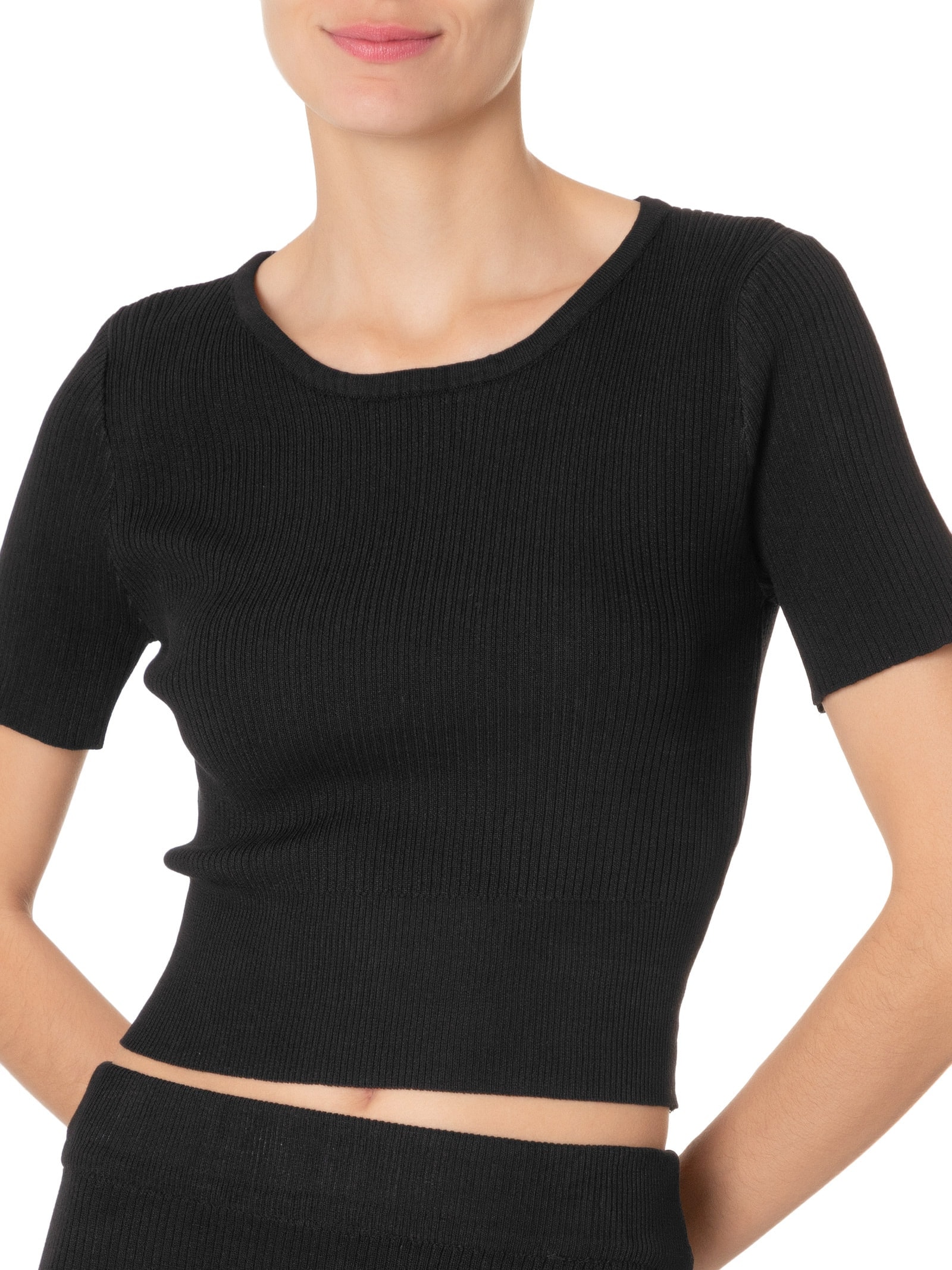 Blusa Feminina Tricot Cropped Manga Curta Preto Basiq