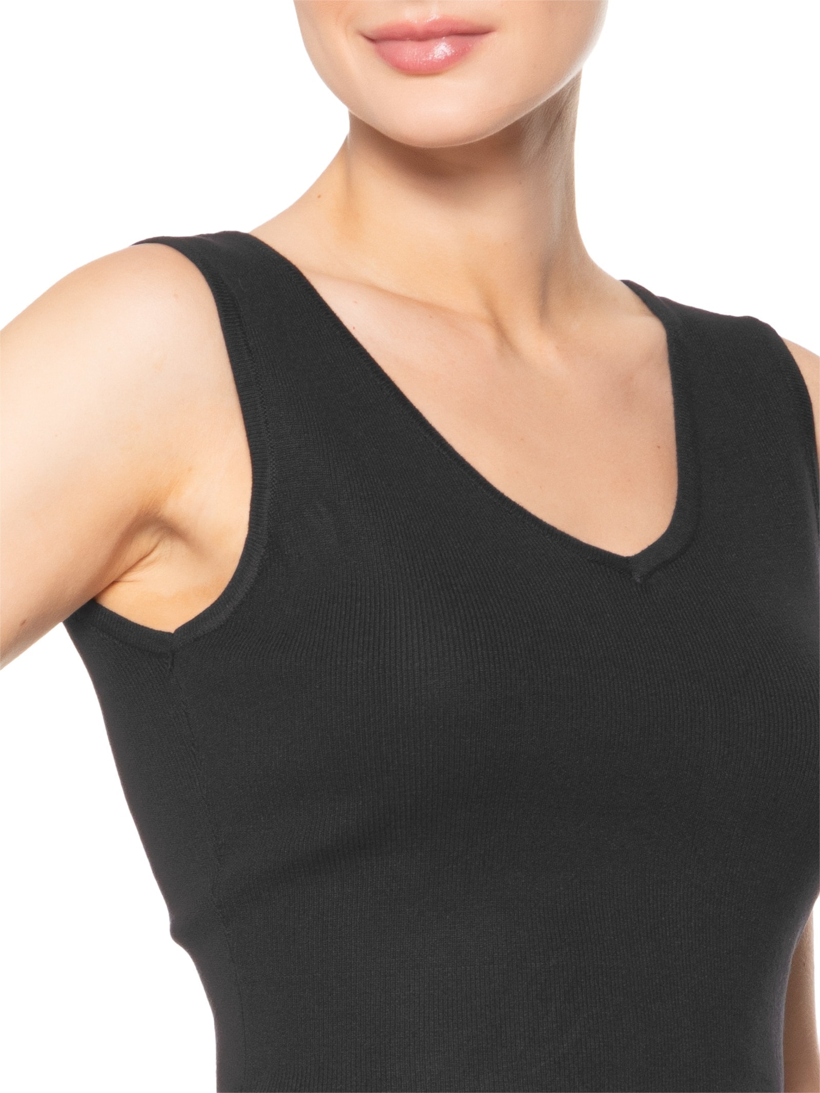 Blusa Feminina Tricot Decote Em V Preto Basiq