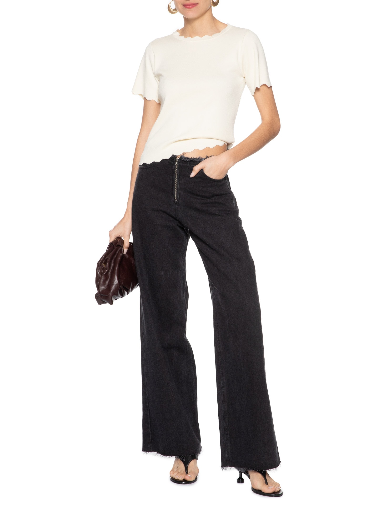 Blusa Feminina Tricot Decote Ondulado Off White Market 33