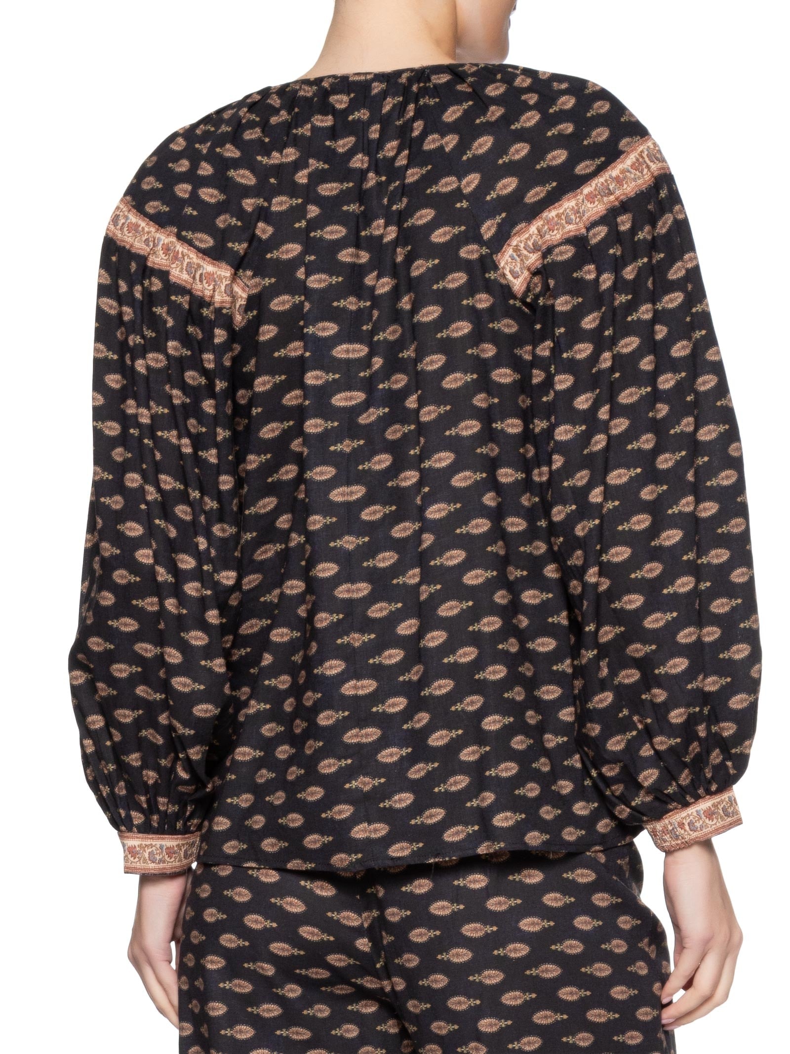Blusa Manga Galões Estampa Jasmim Preto Maria Filó