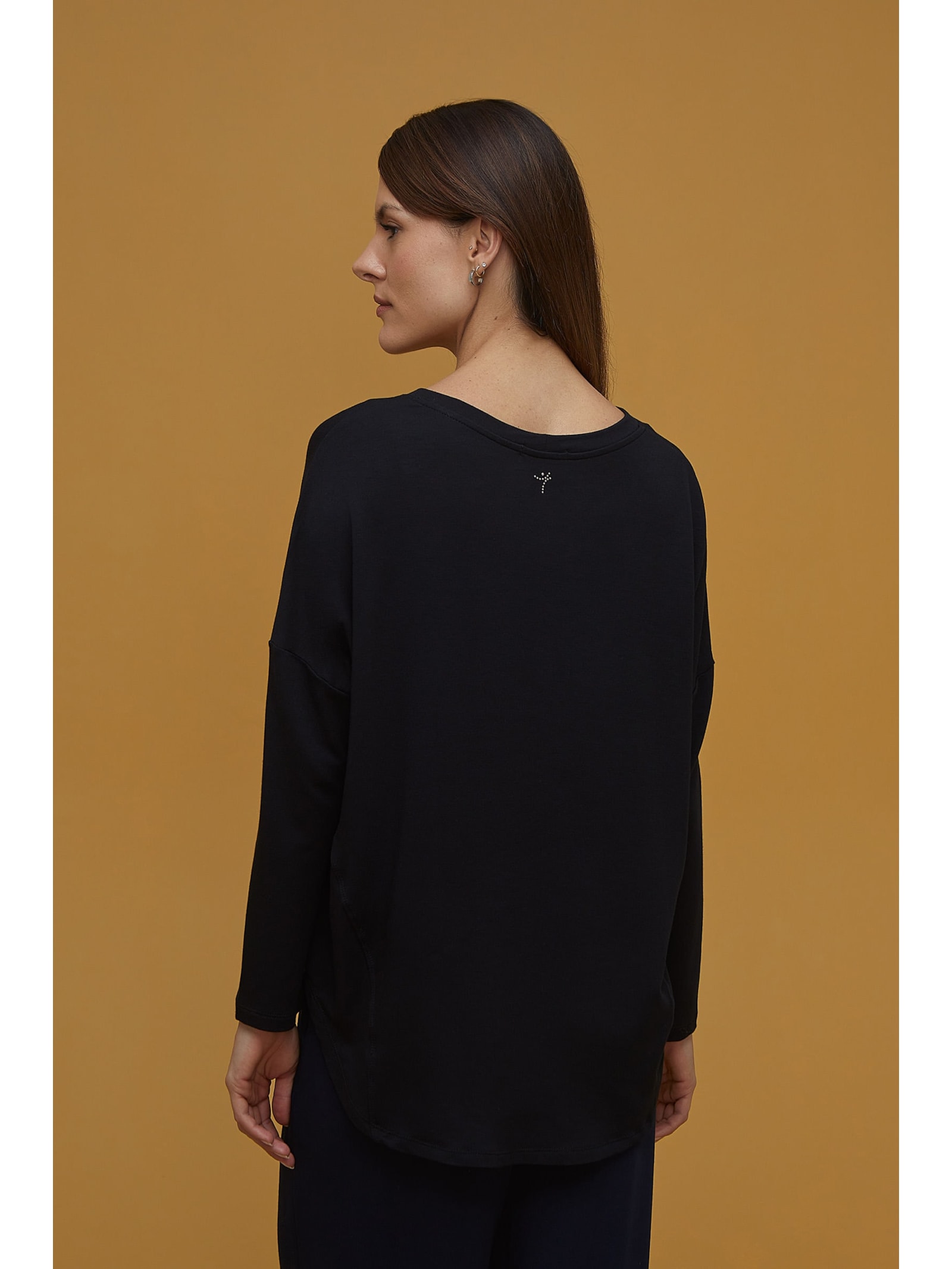 Blusa Manga Longa Preta Bambu Ceci Yogini