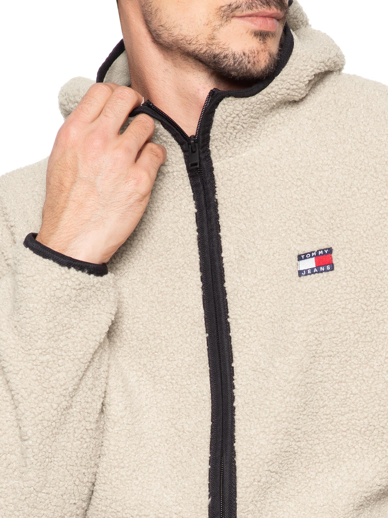 Blusa Masculina Regular Fit Badge Teddy Em Fleece Bege Tommy Jeans