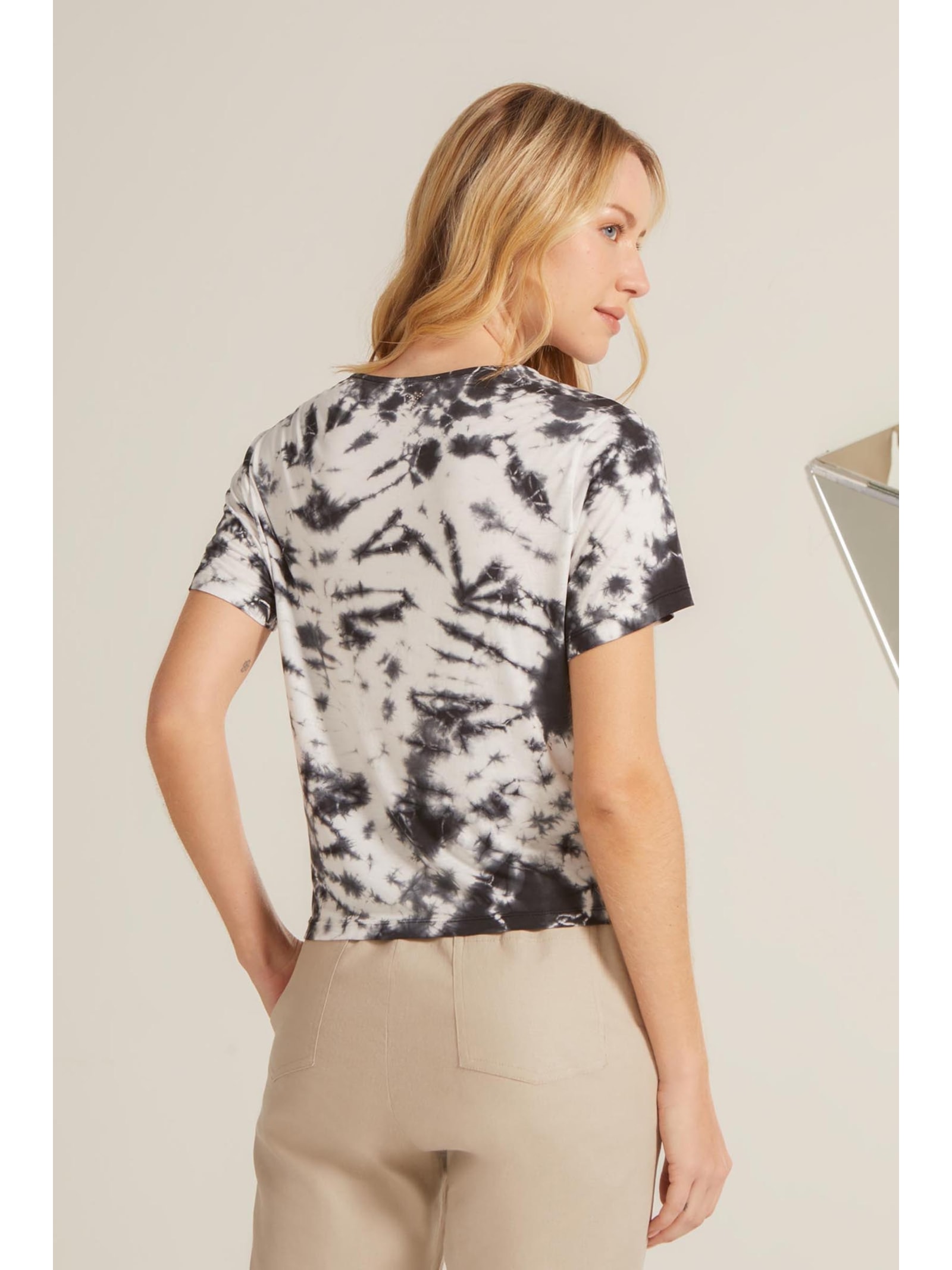 Blusa Tie Dye Preta Modal Janice Yogini
