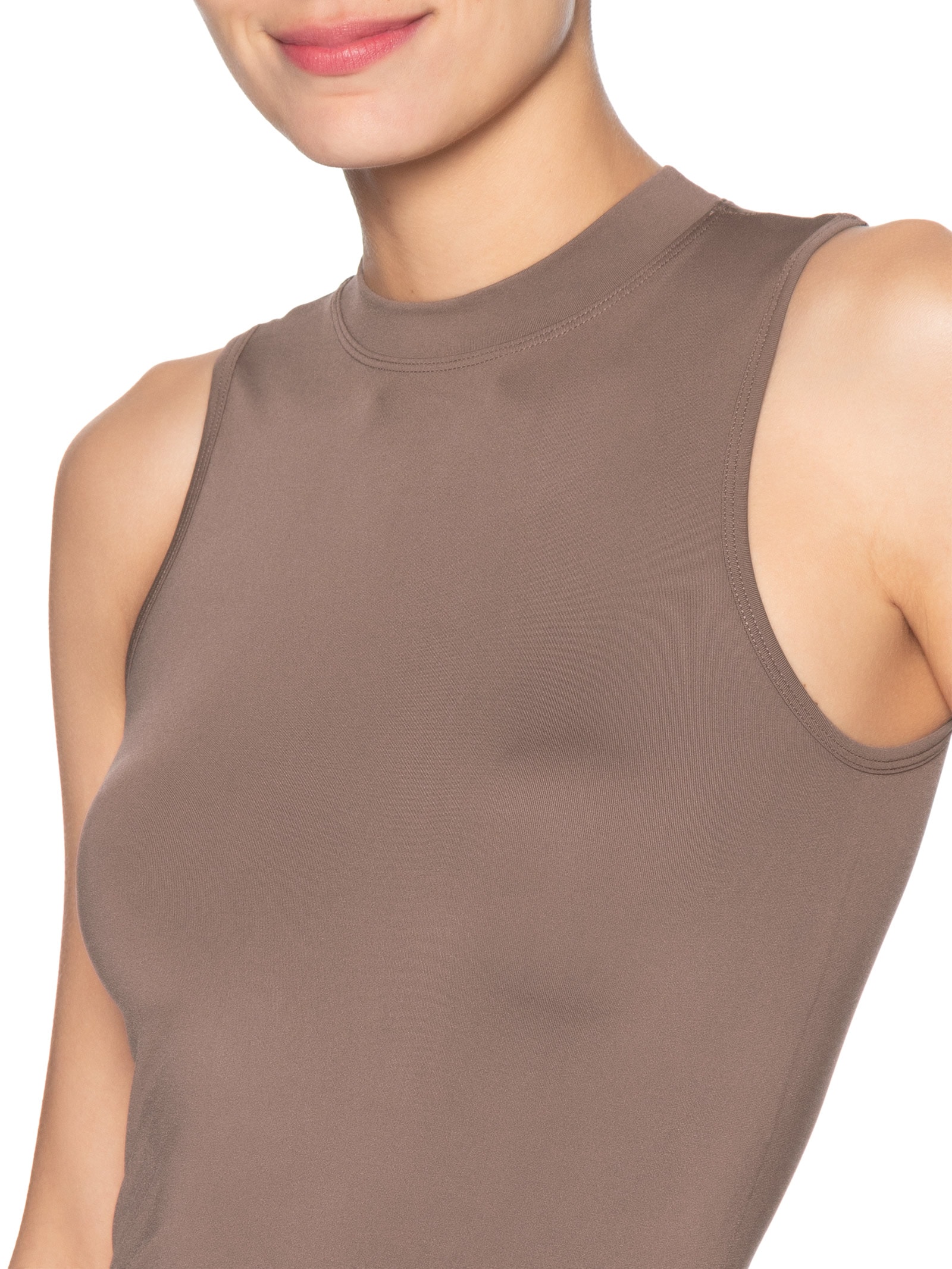 Body Feminino Comfy Em Malha Marrom Basiq