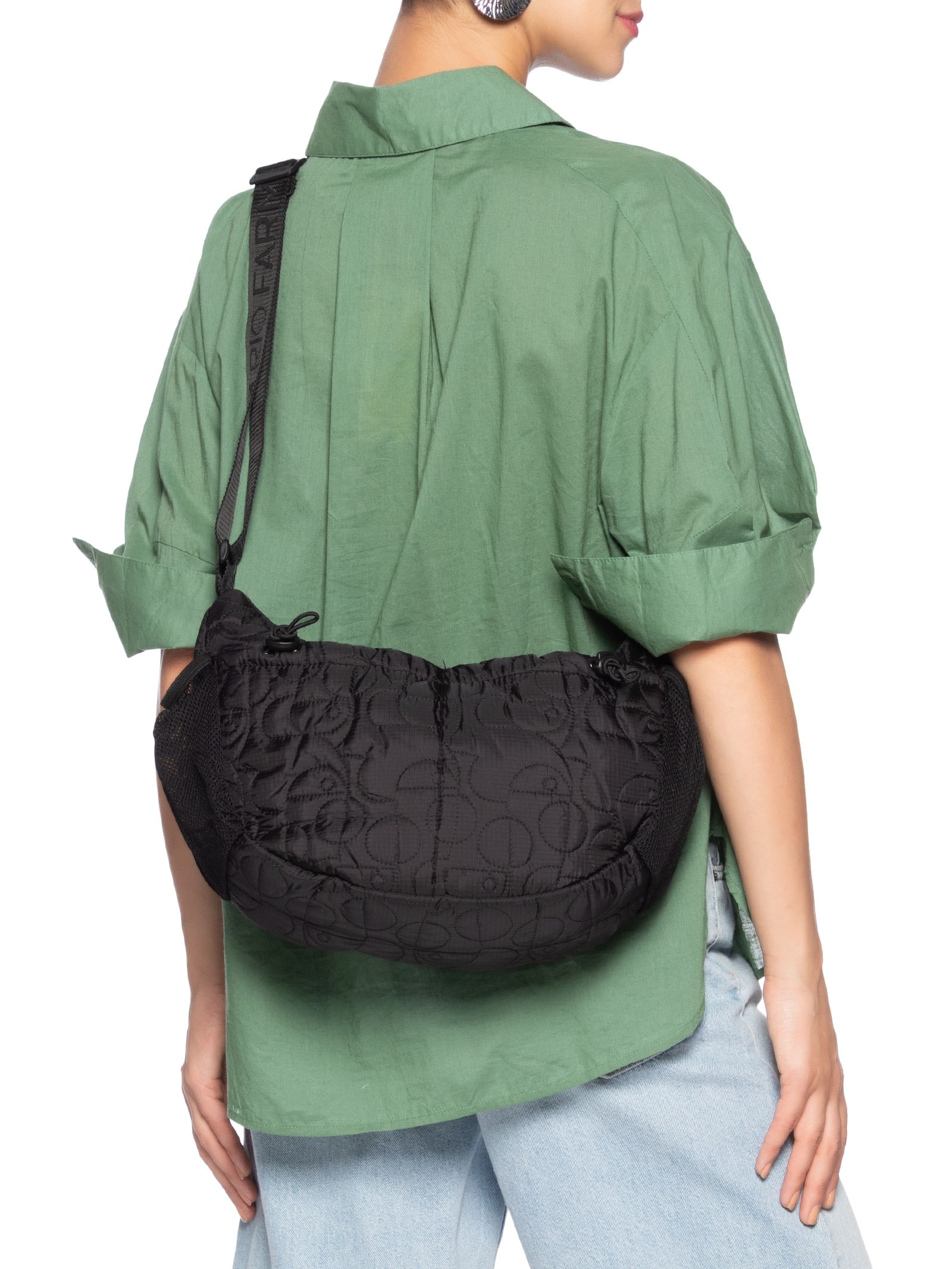 Bolsa Feminina Banana Grande Puffer Preto Farm Etc