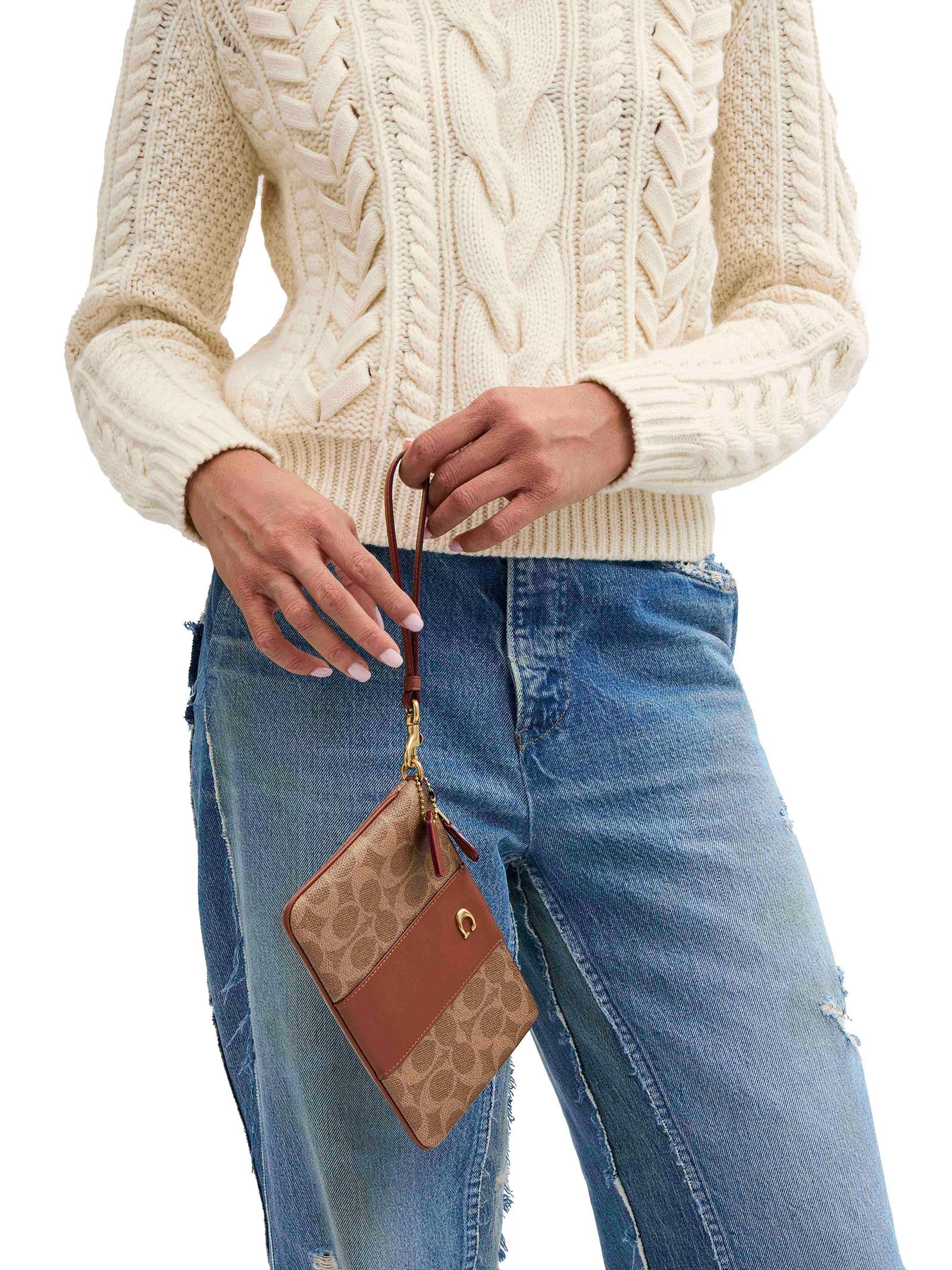 Bolsa Feminina De Mão Essential Small Wristlet Signature Marrom Coach