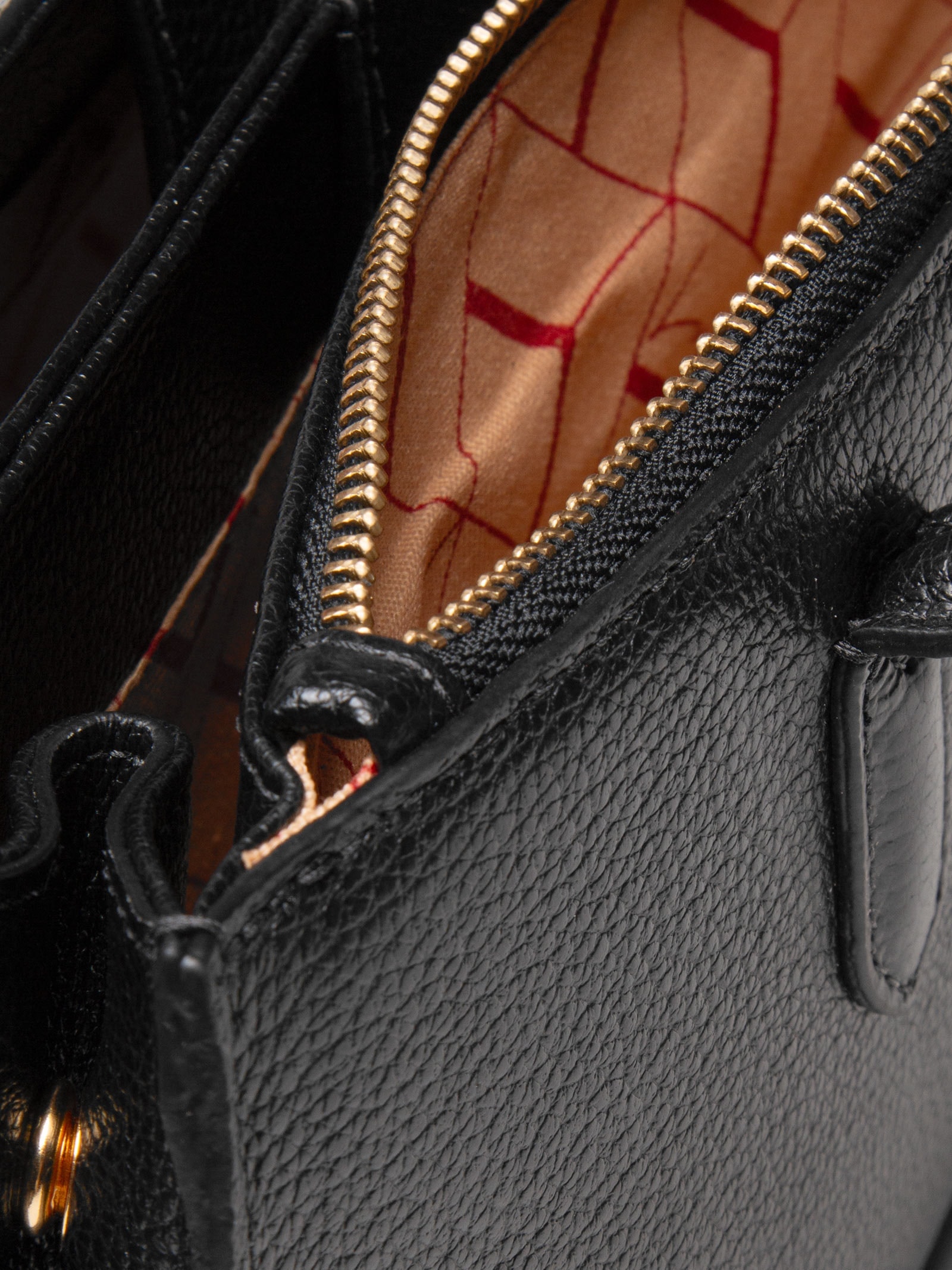 Bolsa Feminina Média Viena Preto Luiza Barcelos