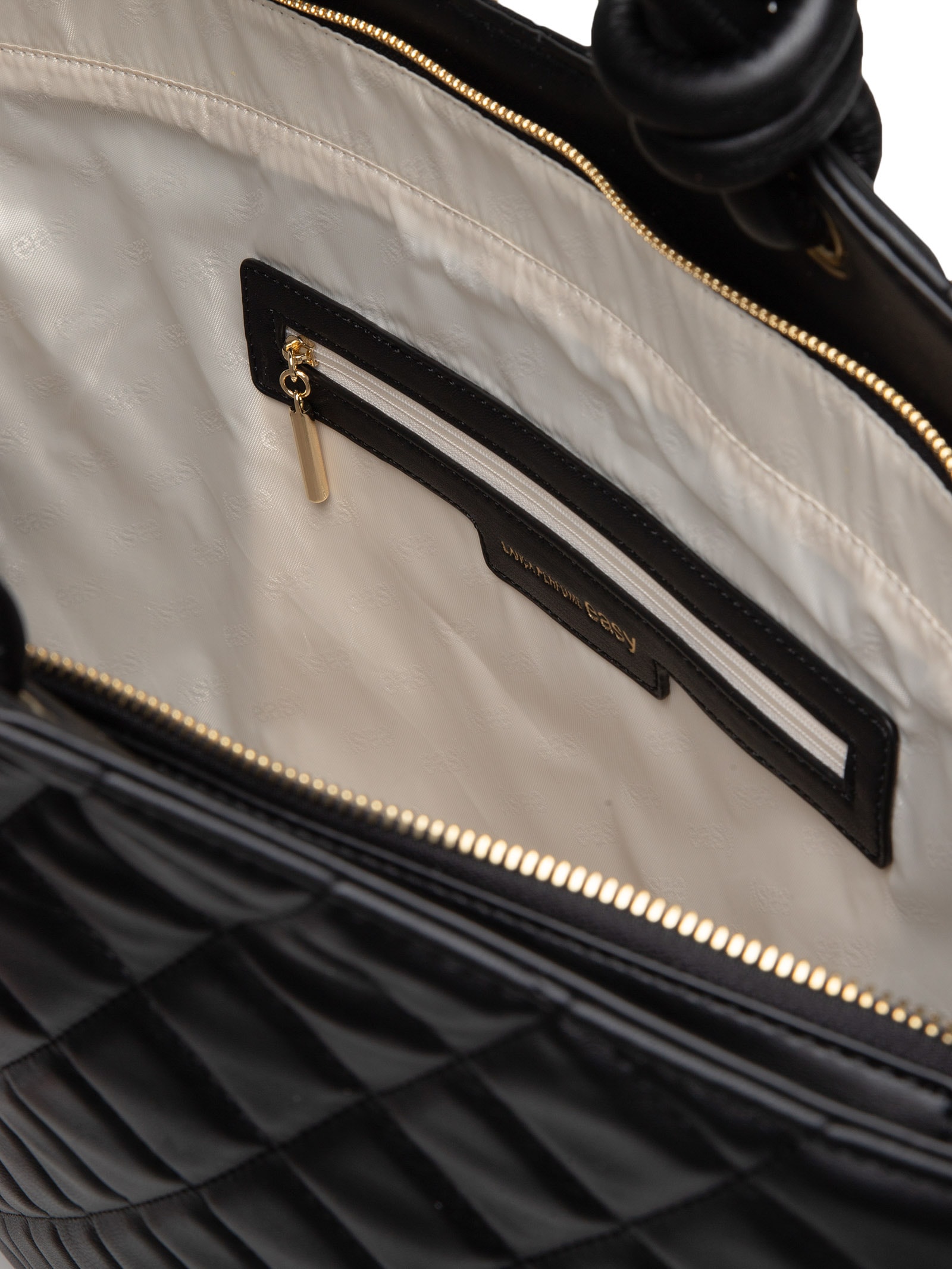 Bolsa Feminina Shopping Matelassê Easy Preto Lança Perfume