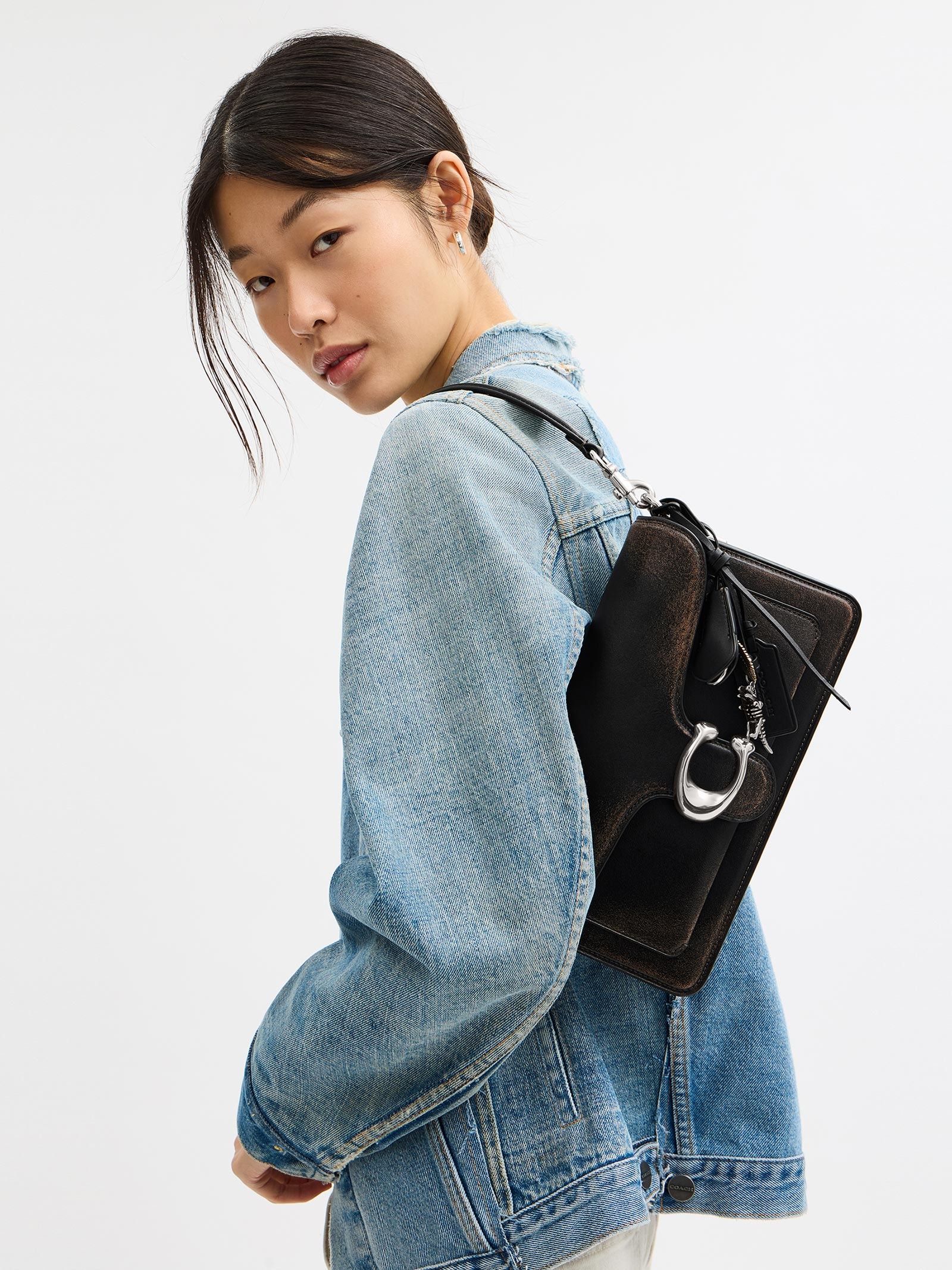 Bolsa Feminina Tabby Shoulder Loved Leather With Quilting Marrom Coach