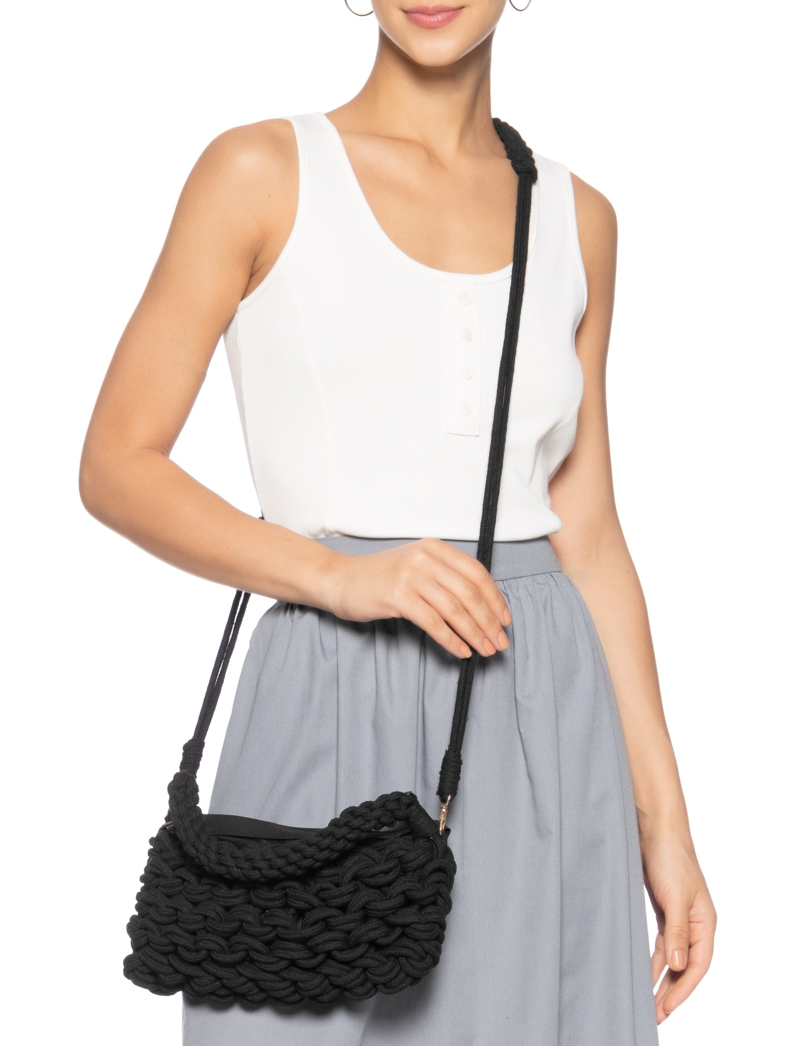 Bolsa Feminina Tiracolo de Croche Preto Basiq