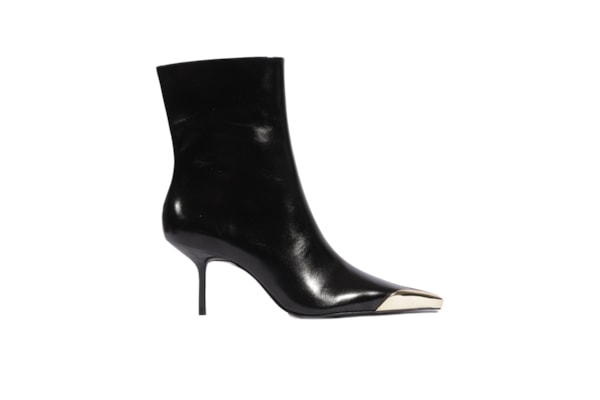 Bota Feminina Biqueira De Metal Couro - Preto