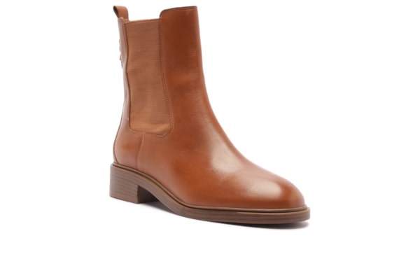 Bota Feminina Cano Curto Atana Soft - Marrom