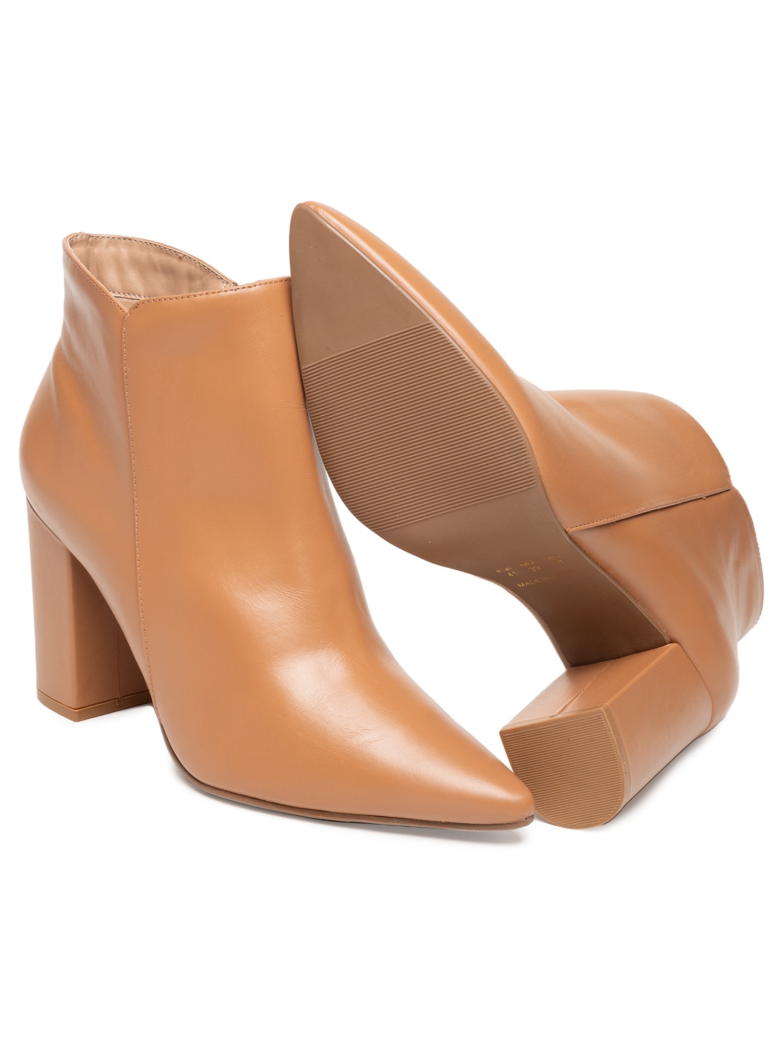 Bota Feminina Cano Curto Couro Marrom Market 33