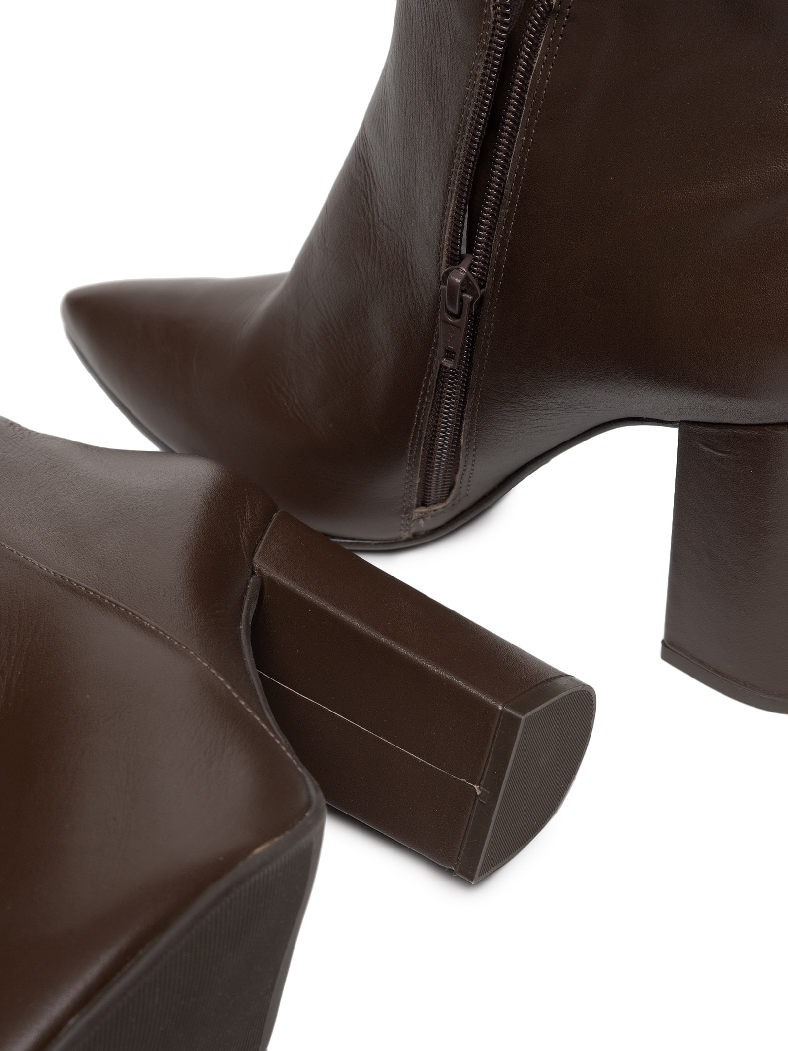 Bota Feminina Cano Curto Couro Marrom Market 33