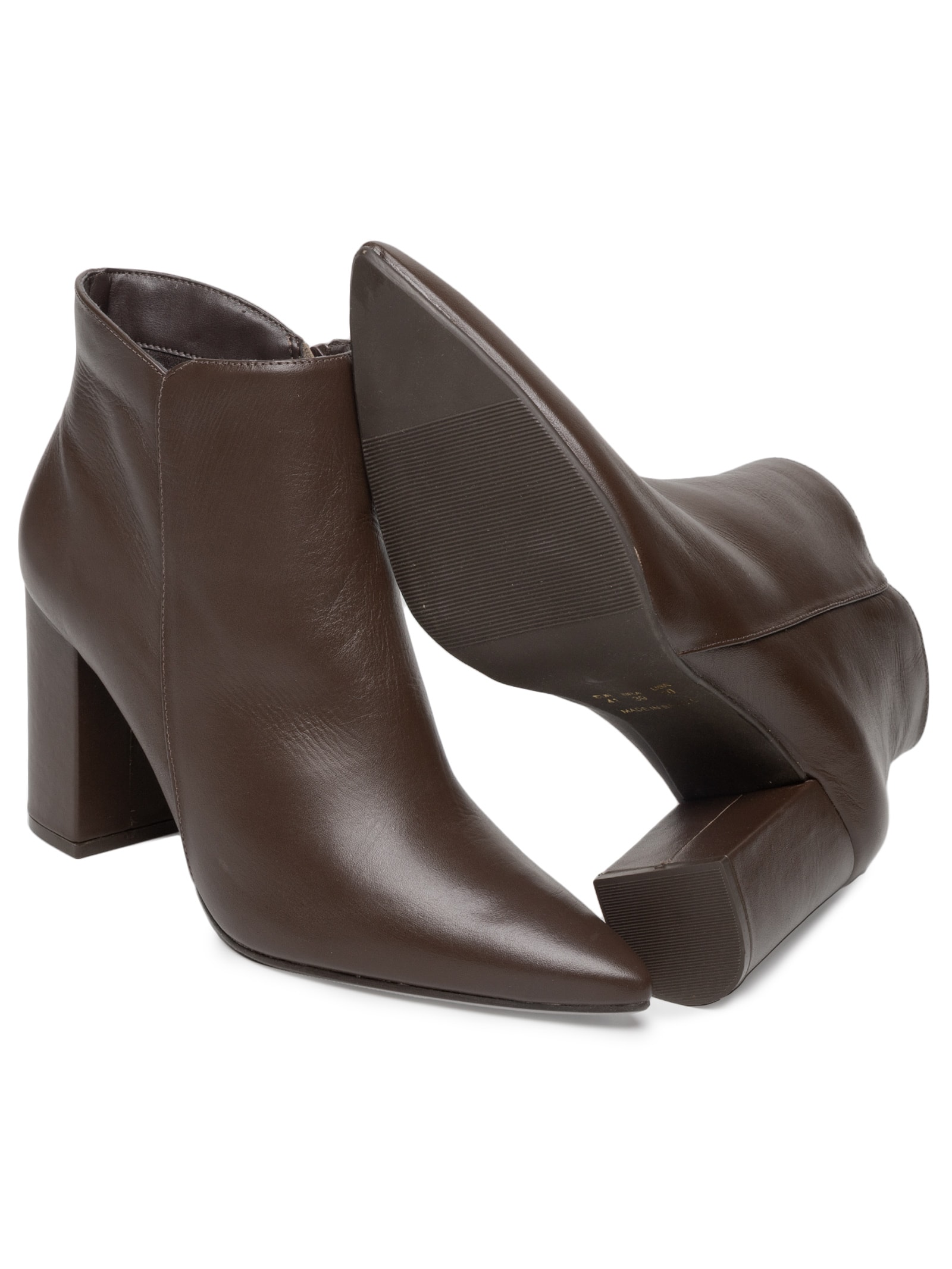 Bota Feminina Cano Curto Couro Marrom Market 33