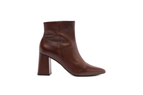 Bota Feminina Cano Curto - Marrom