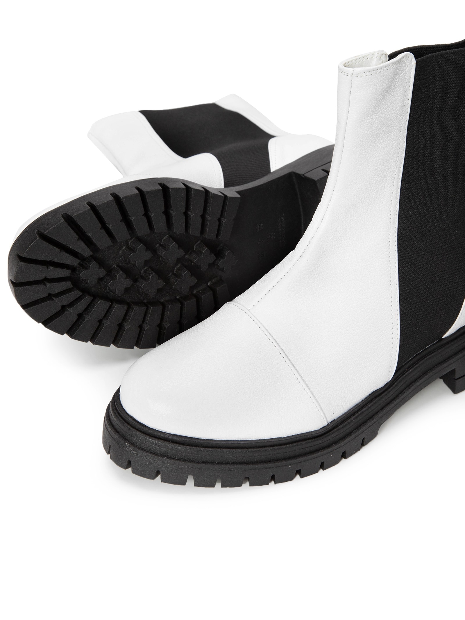  Bota Feminina Chelsea Cano Curto Couro Branco Market 33