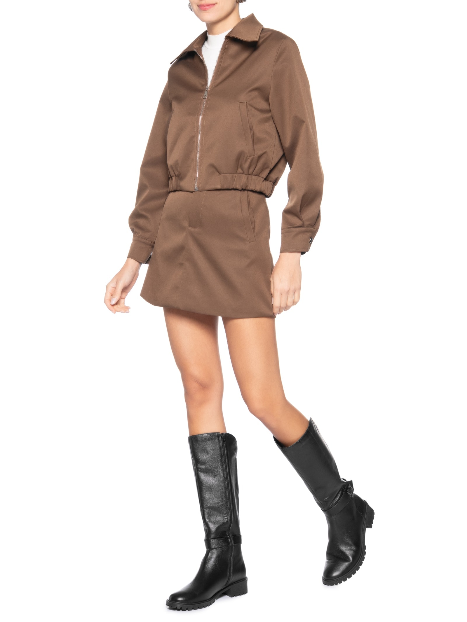 Bota Feminina Couro Alta Com Fivela Preto Basiq