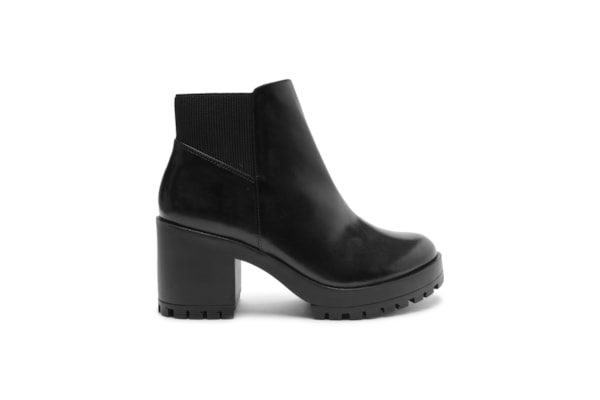 Bota Feminina Couro Salto Médio Tratorada Zíper - Preto