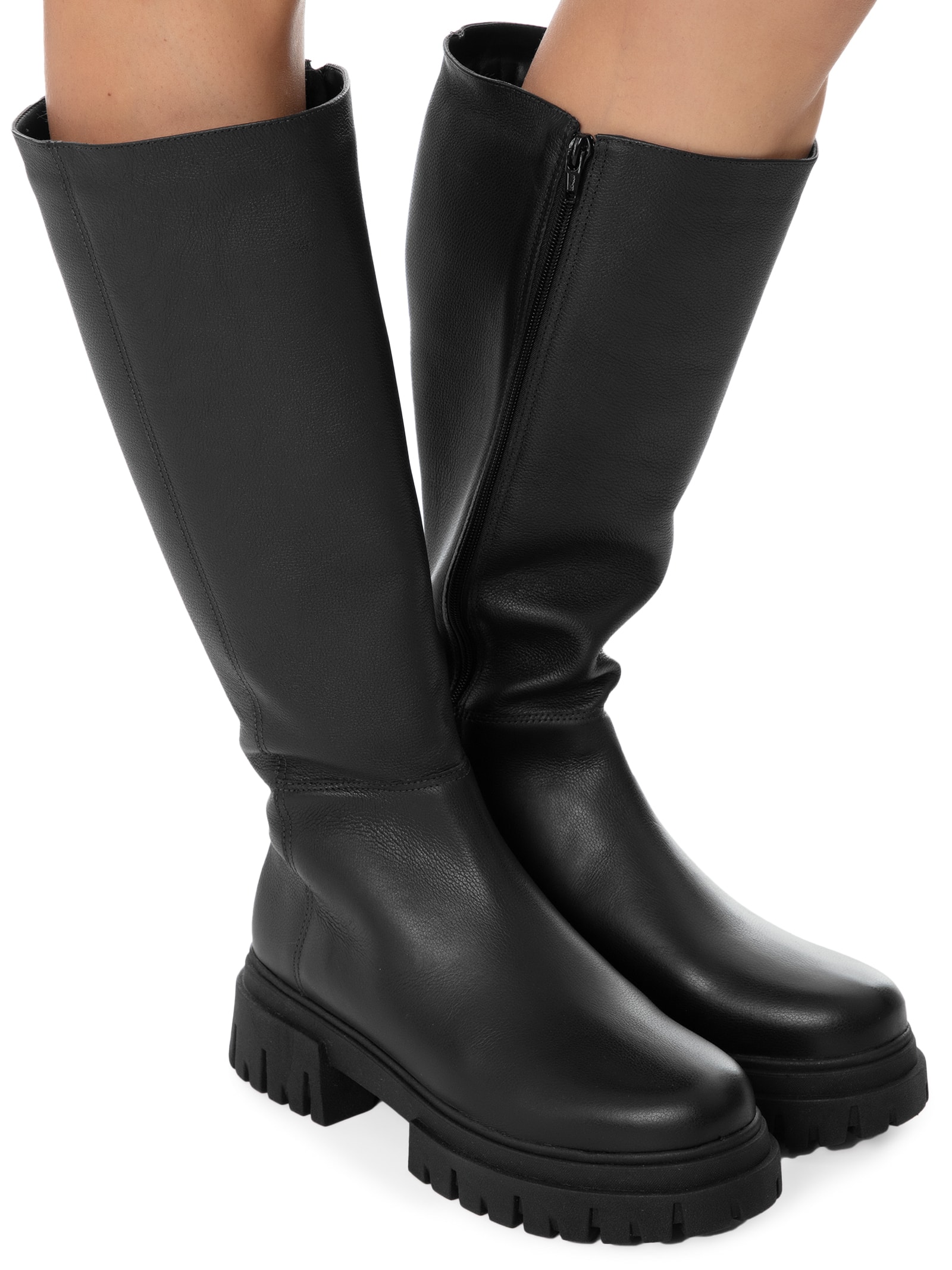 Bota Feminina Couro Tratorada Cano Longo Preto Basiq