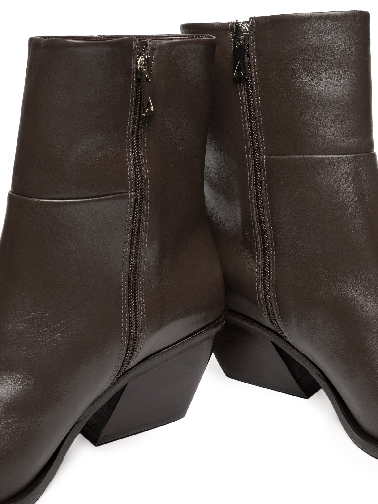 Bota Feminina Salto Grosso Marrom Carrano