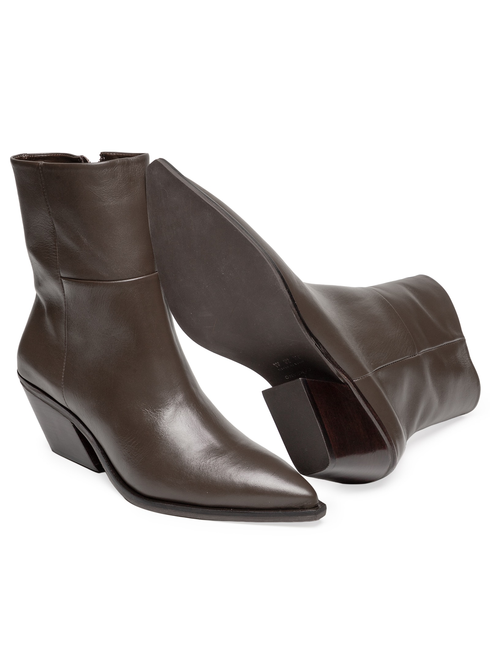 Bota Feminina Salto Grosso Marrom Carrano
