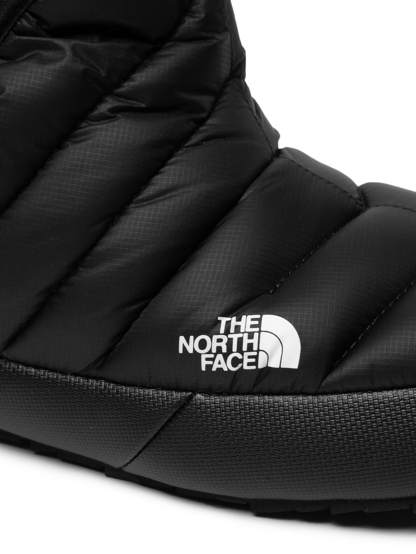 Bota Feminina Thermoball Traction Preto The North Face