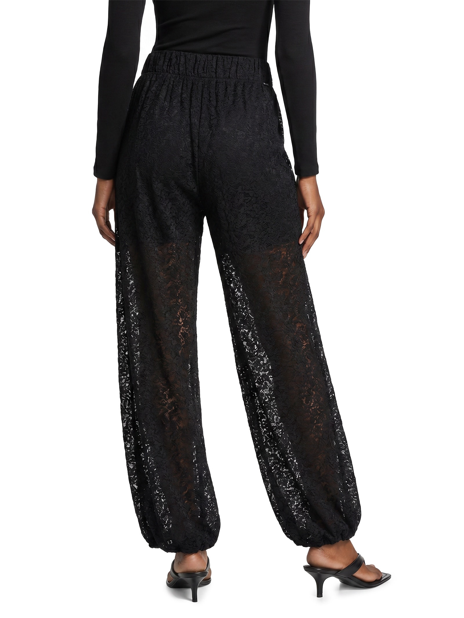 Calça Feminina Aladim De Renda Preto Lança Perfume