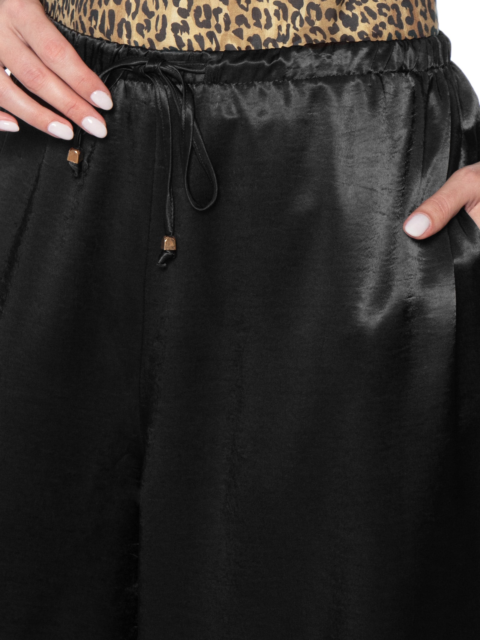 Calça Feminina Balloon Acetinada Preto Market 33