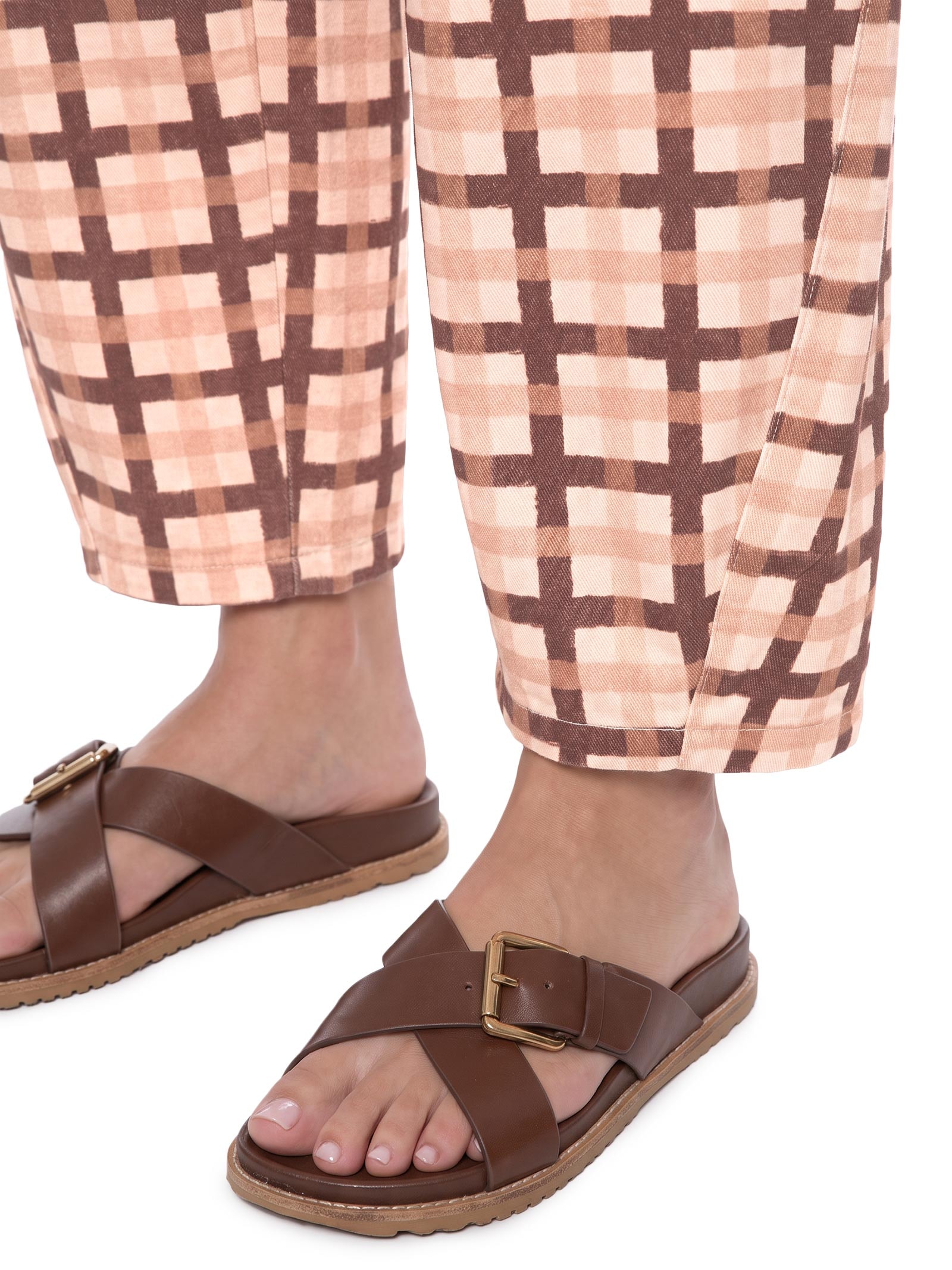 Calça Feminina Barrel Sarja Estampada Marrom Cacay