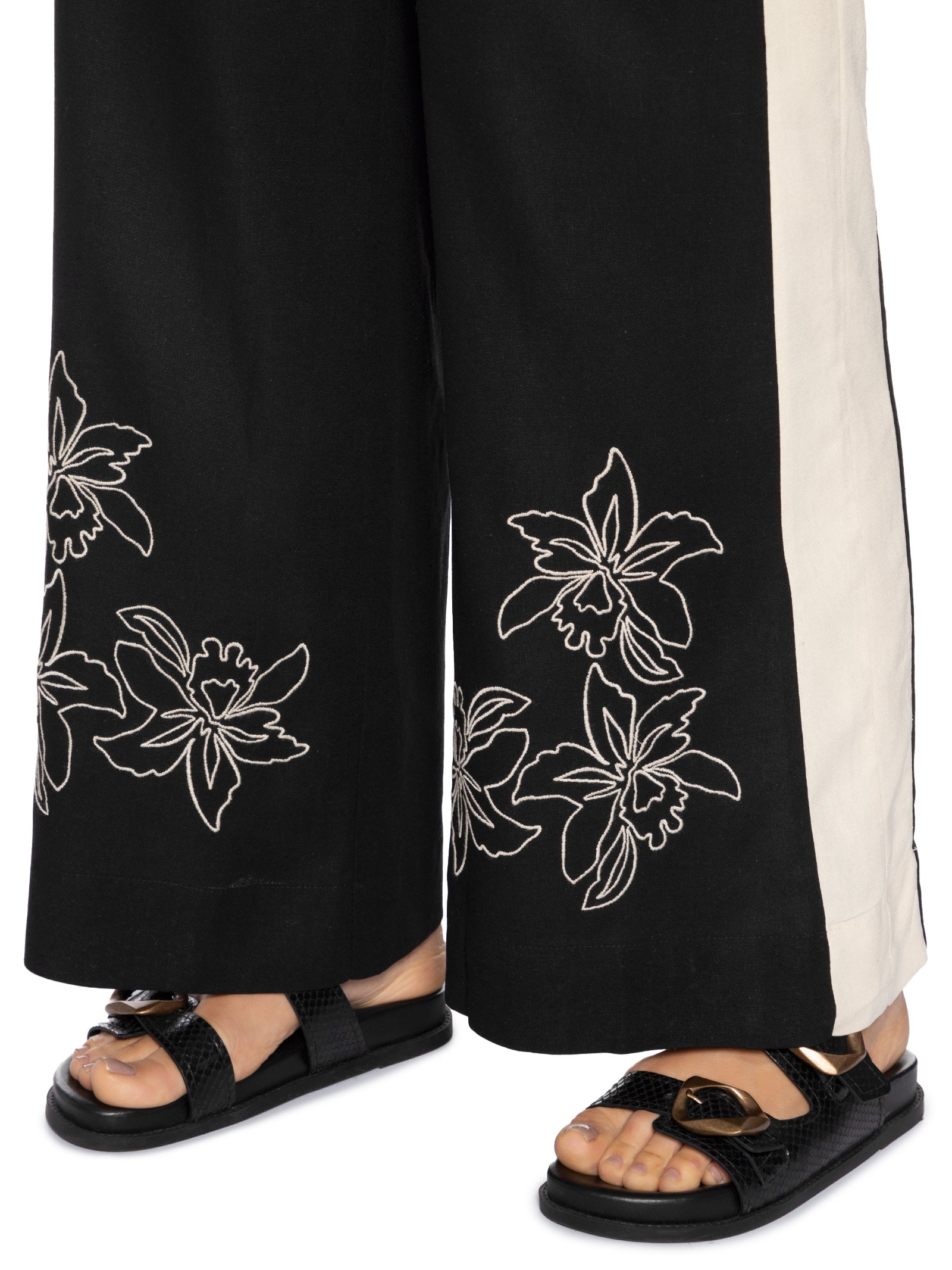 Calça Feminina Cropped Linho Bordado Floral Preto Dress To