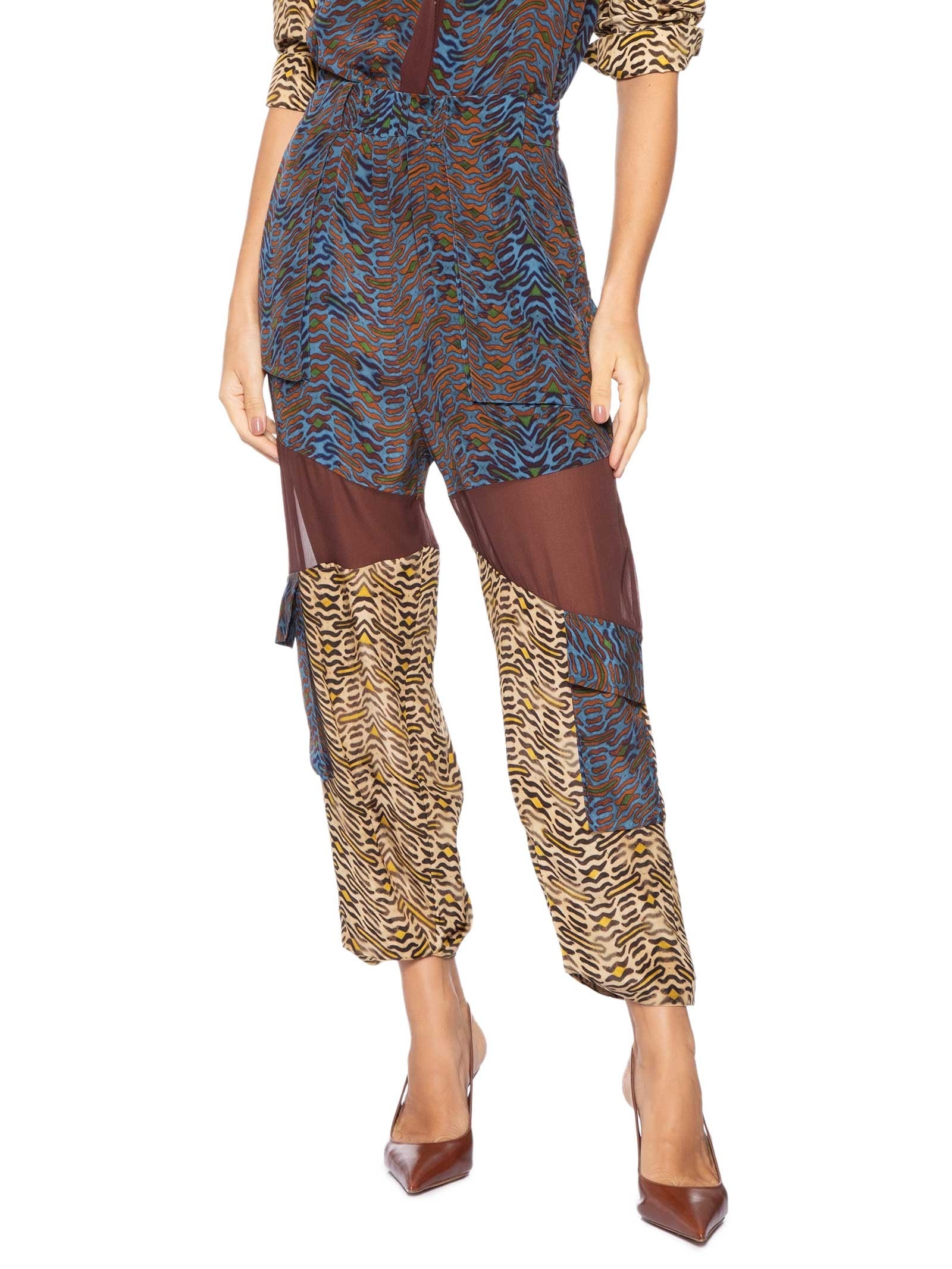 Calça Feminina De Seda e Georgette Estampada Cargo Animal Print Animale