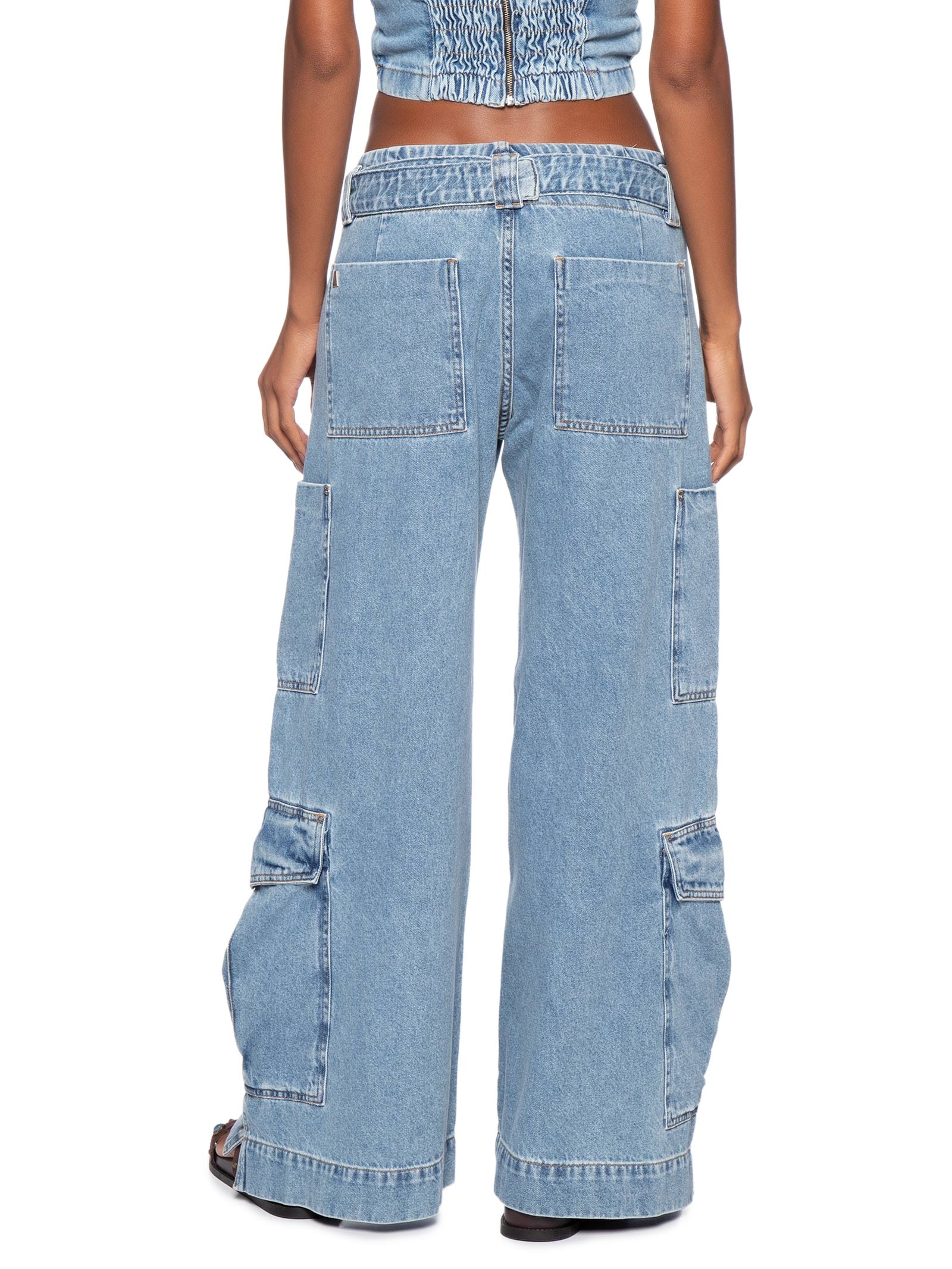 Calça Feminina Jeans Cargo Com Cinto Azul Animale Jeans