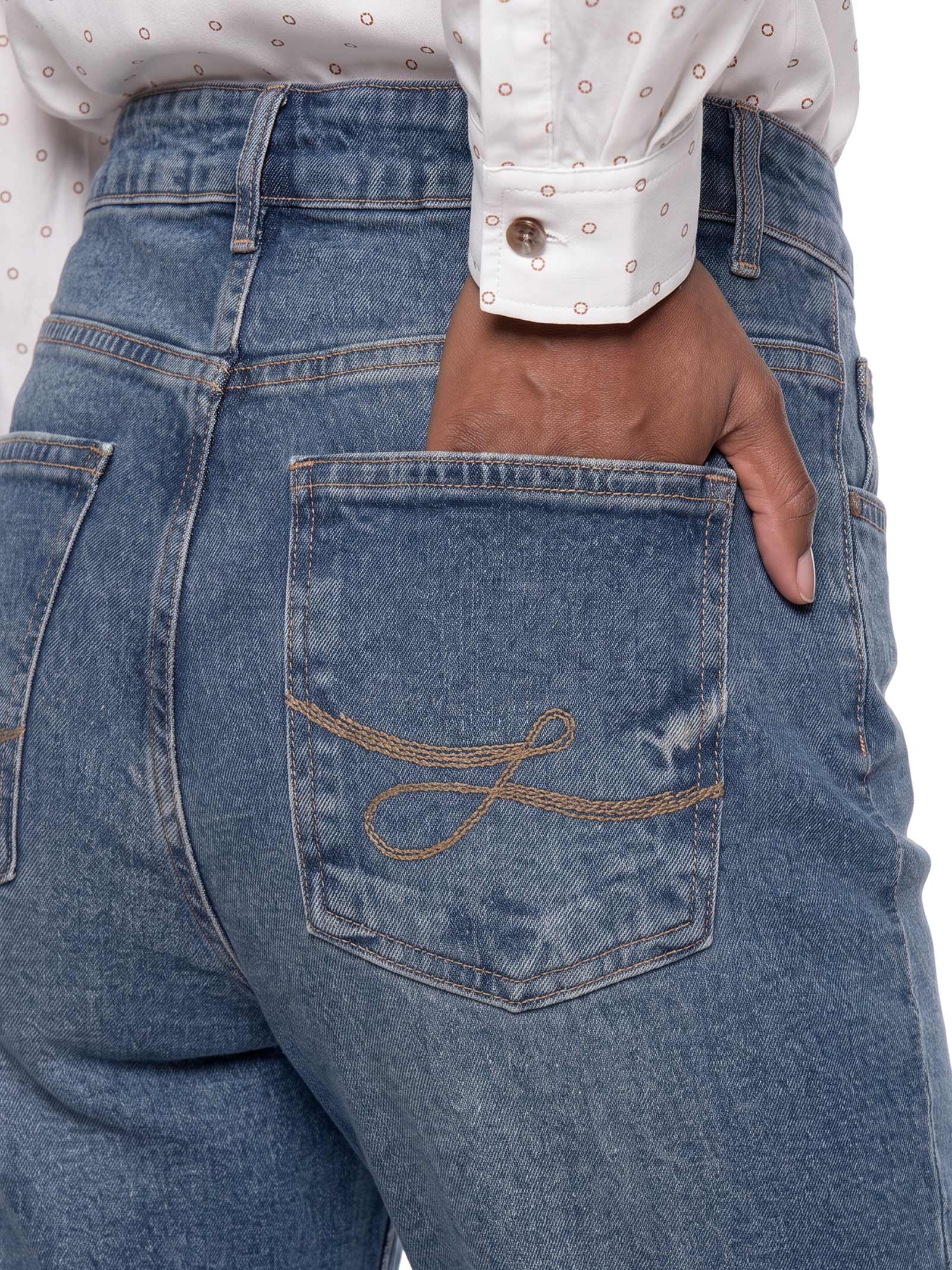 Calça Feminina Jeans Reta Cintura Média – Azul Lança Perfume