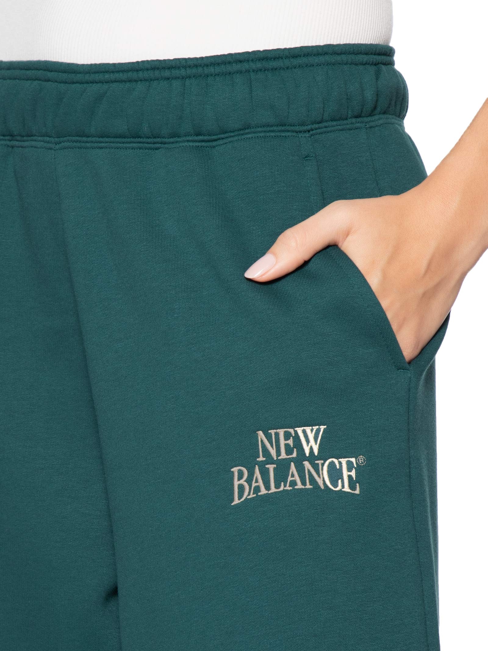Calça Feminina Linear Herritage Barrel Verde New Balance