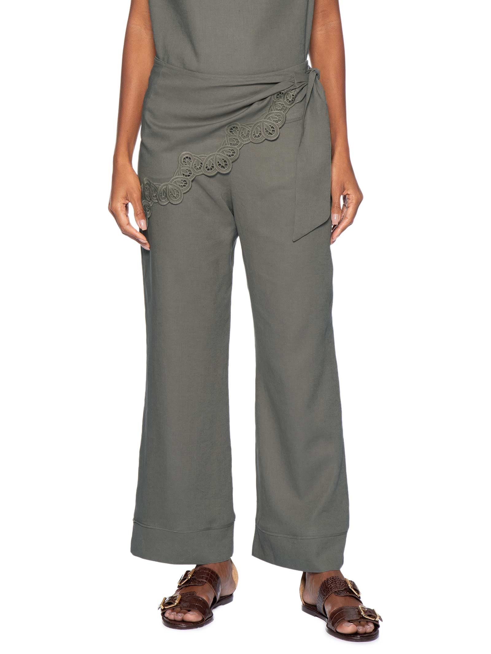 Calça Feminina Mini Flare Marrom Maria Filó