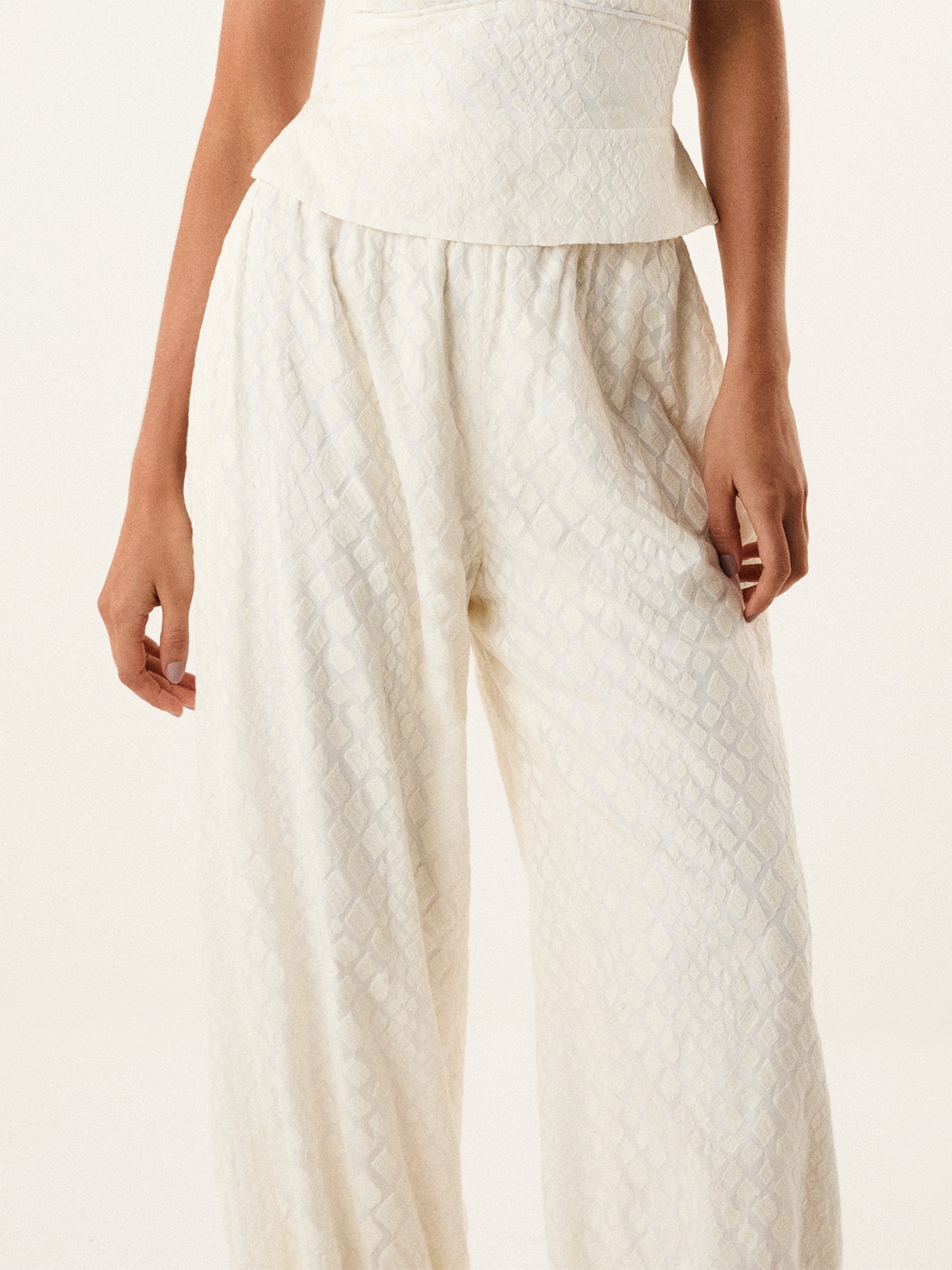 Calça Feminina Naylah Off White Vix