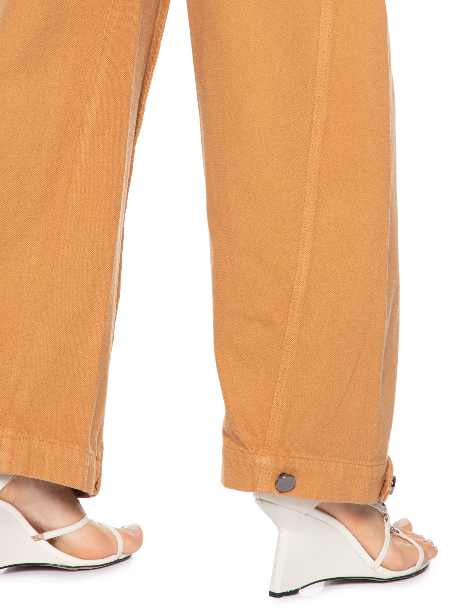 Calça Feminina Nervura Frente Barrel Marrom Animale