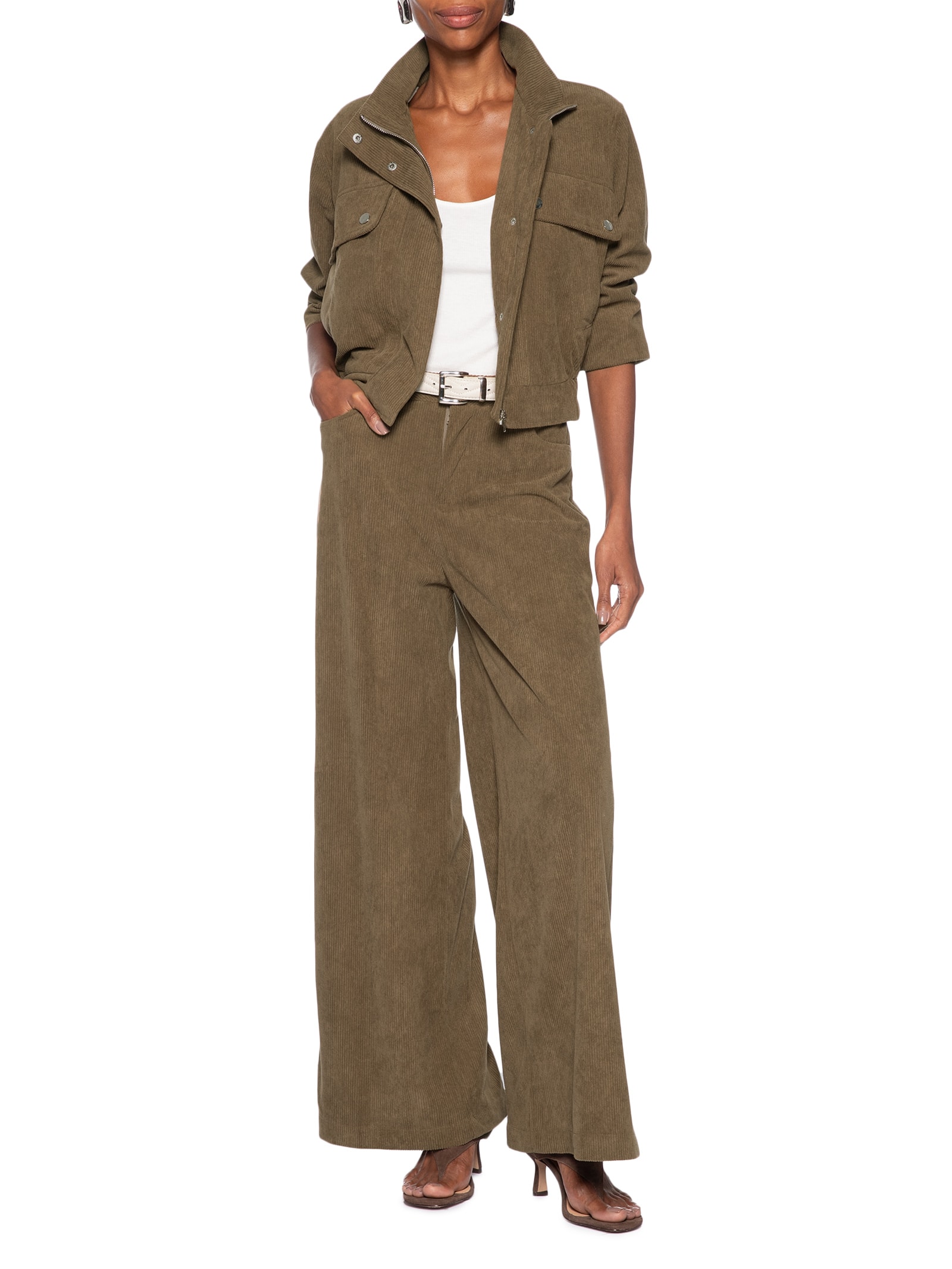 Calça Feminina Pantalona Em Veludo Cotelê Bege '2Essential