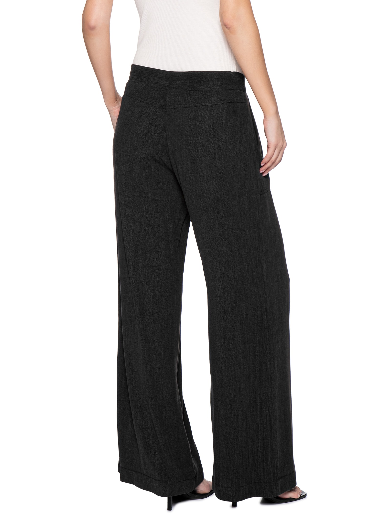 Calça Feminina Pantalona Recorte Preto Maria Filó