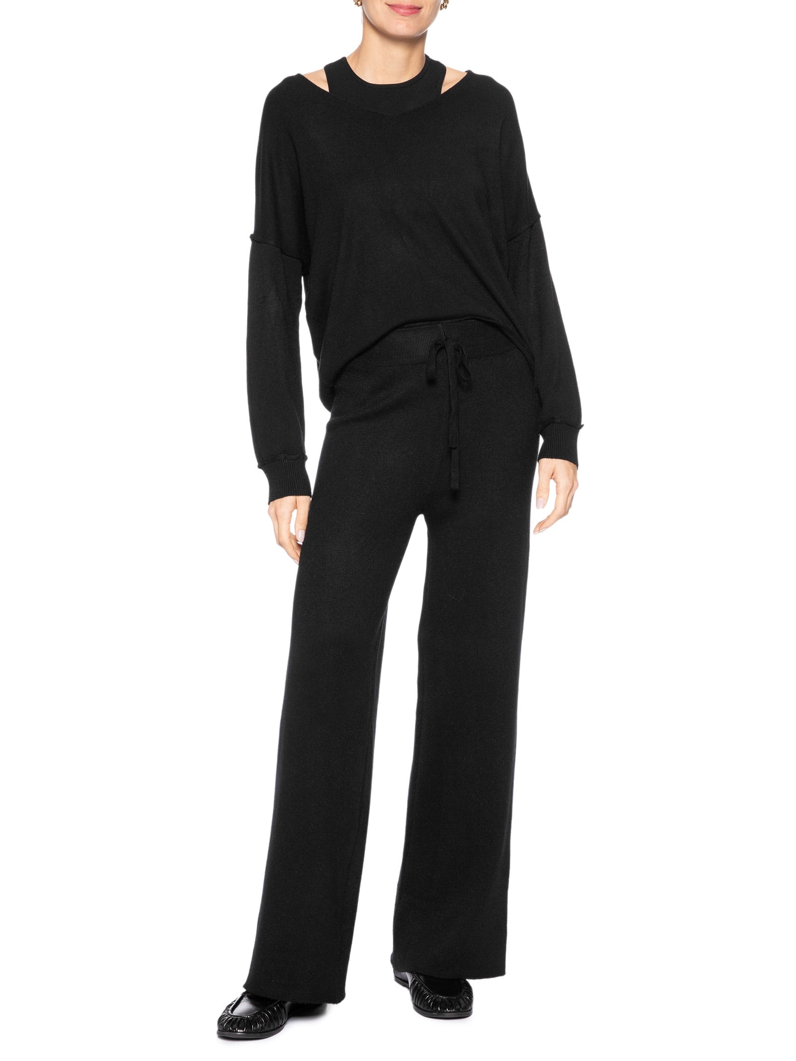 Calça Feminina Peluciada Em Tricot Preto Basiq