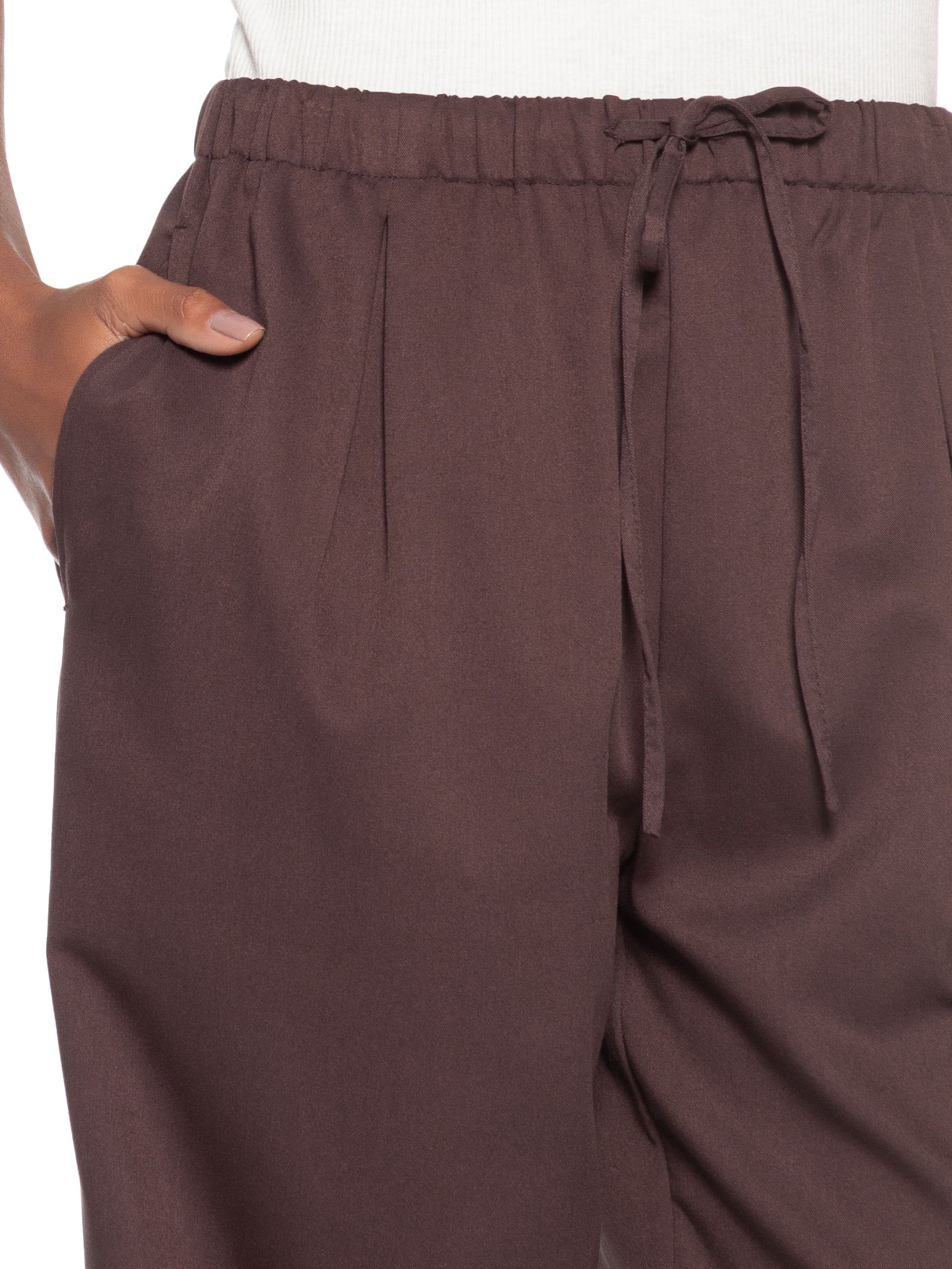 Calça Feminina Reta Básica Marrom Basiq