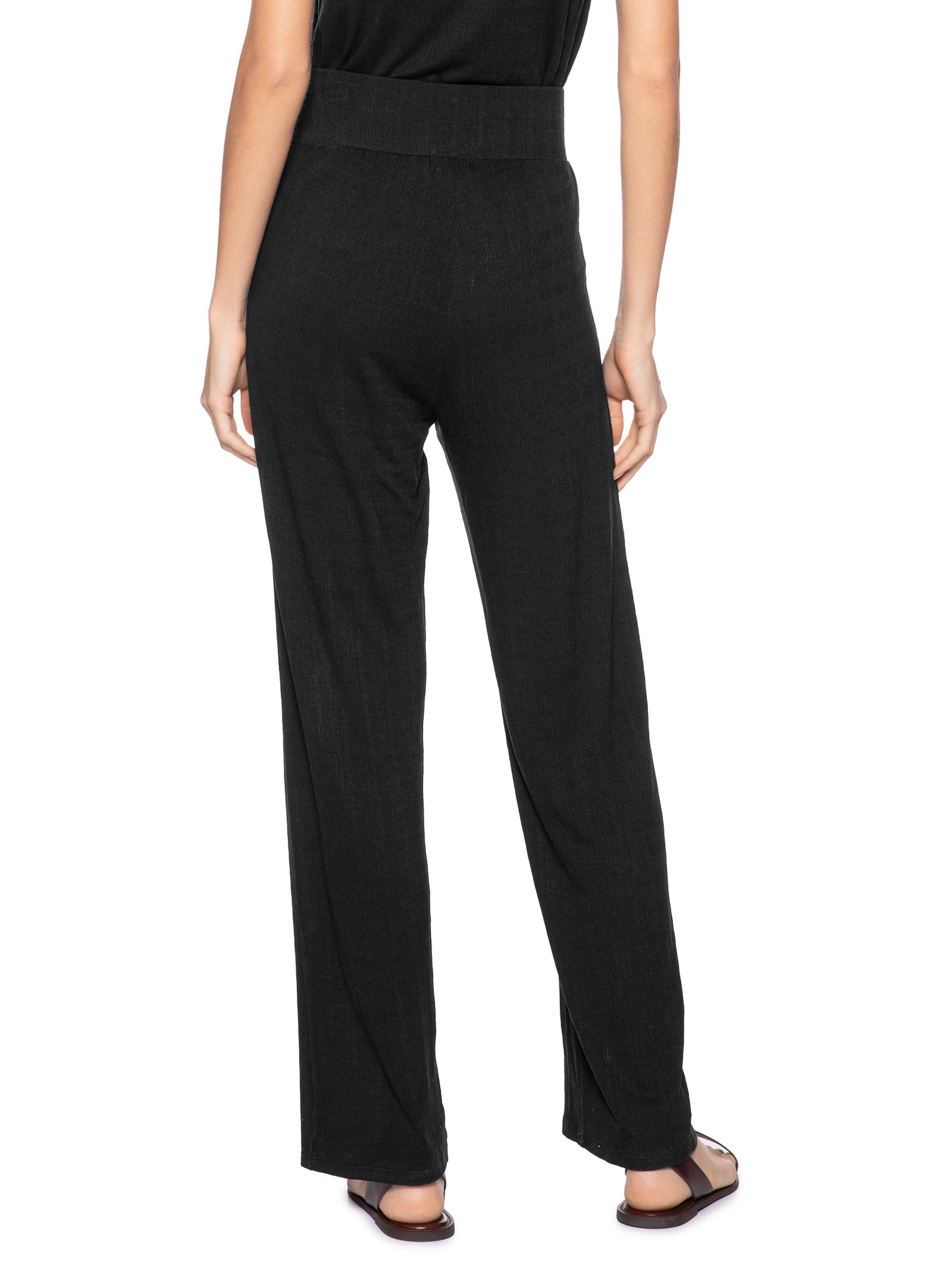 Calça Feminina Reta Com Bolso Preto Basiq