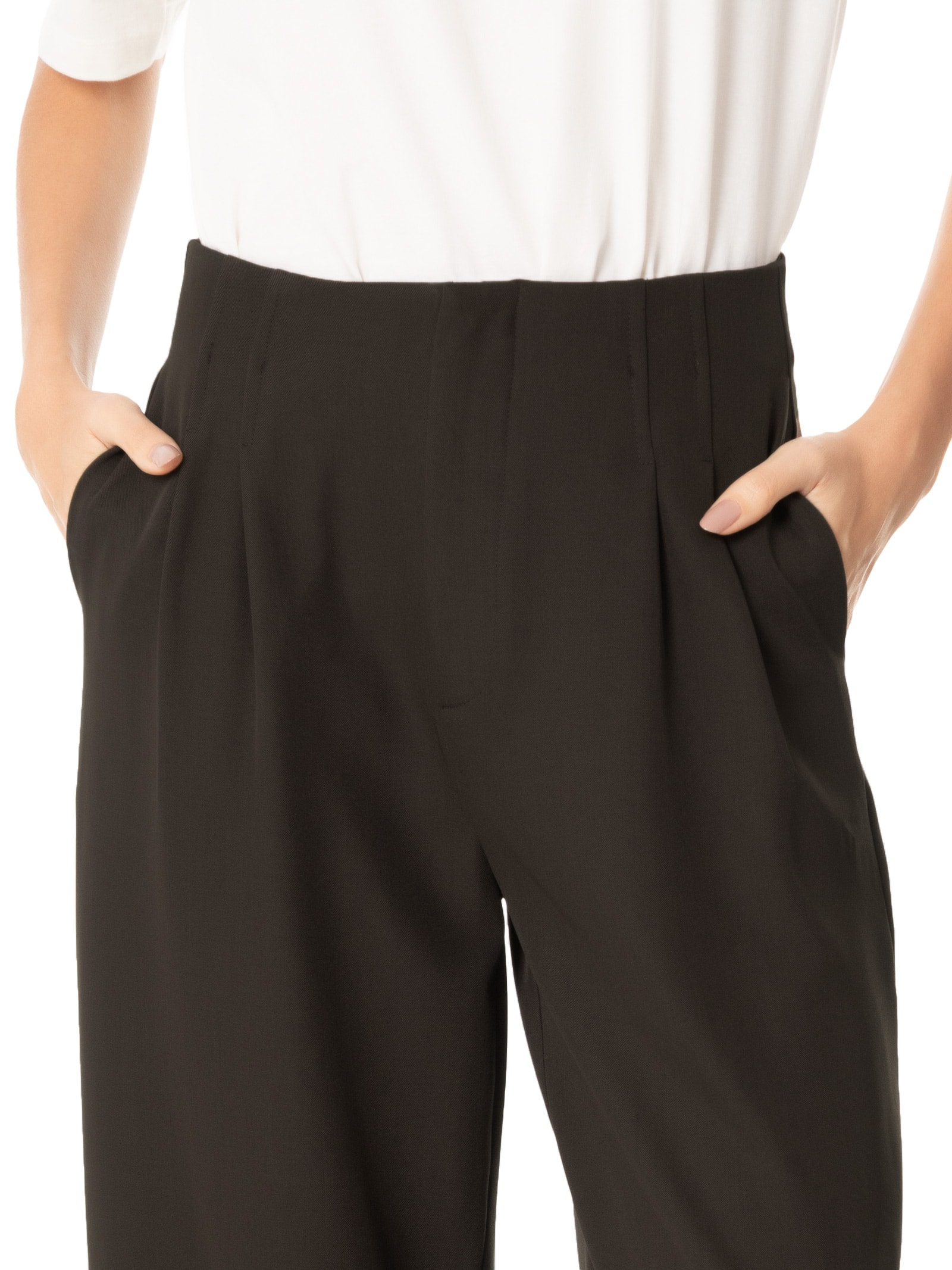 Calça Feminina Reta Com Pregas Marrom Basiq