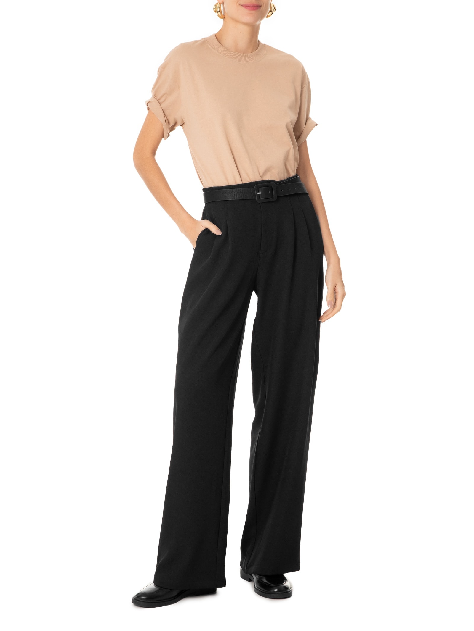 Calça Feminina Reta Com Pregas Preto Basiq