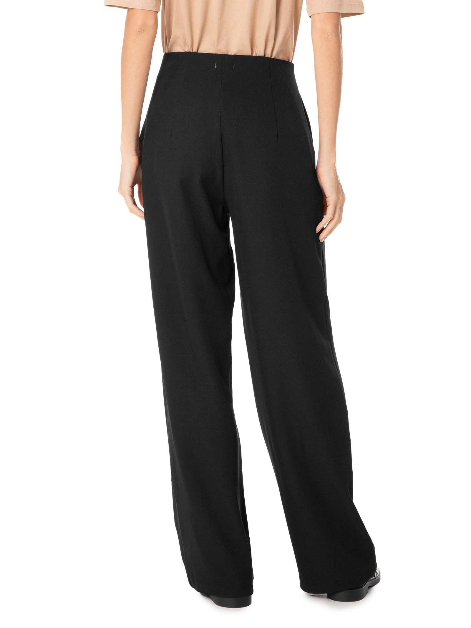 Calça Feminina Reta Com Pregas Preto Basiq