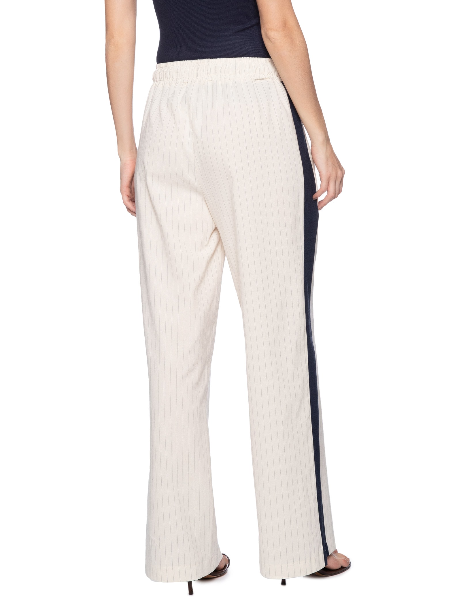 Calça Feminina Reta Com Recorte Lateral Off White My Favorite