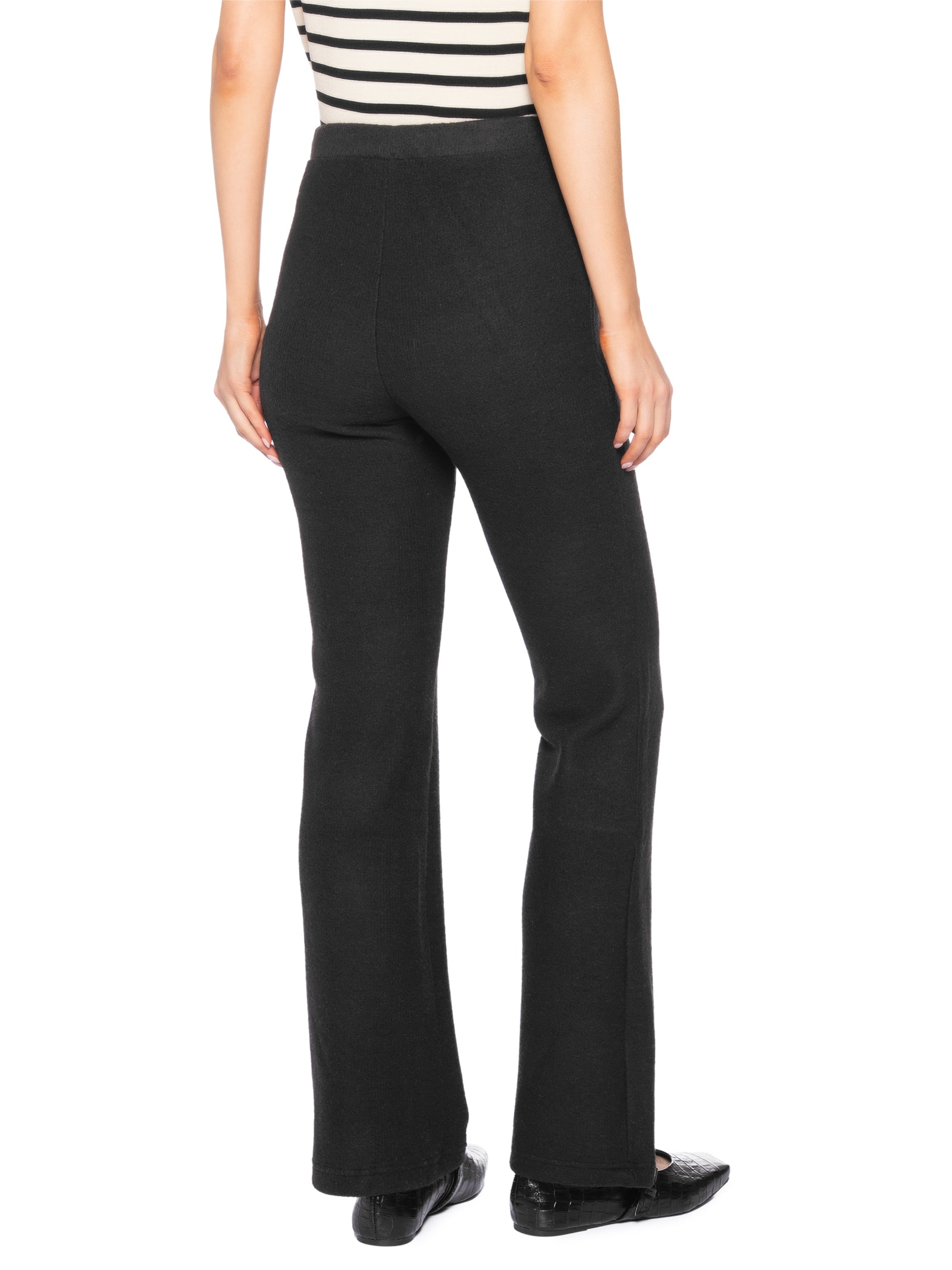 Calça Feminina Reta em Malha Preto Basiq